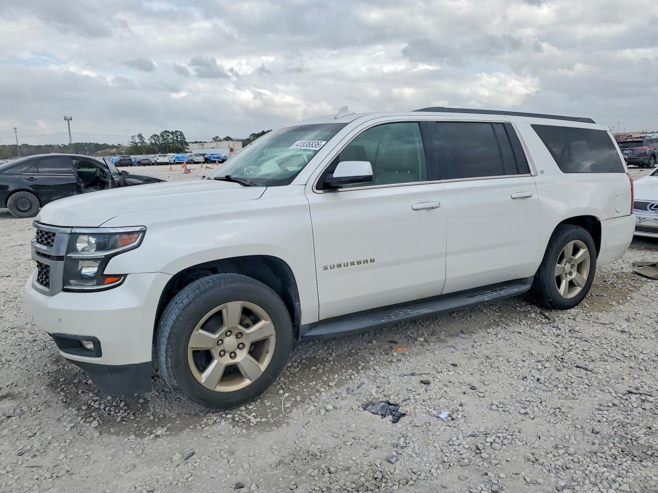 2017 CHEVROLET Suburban