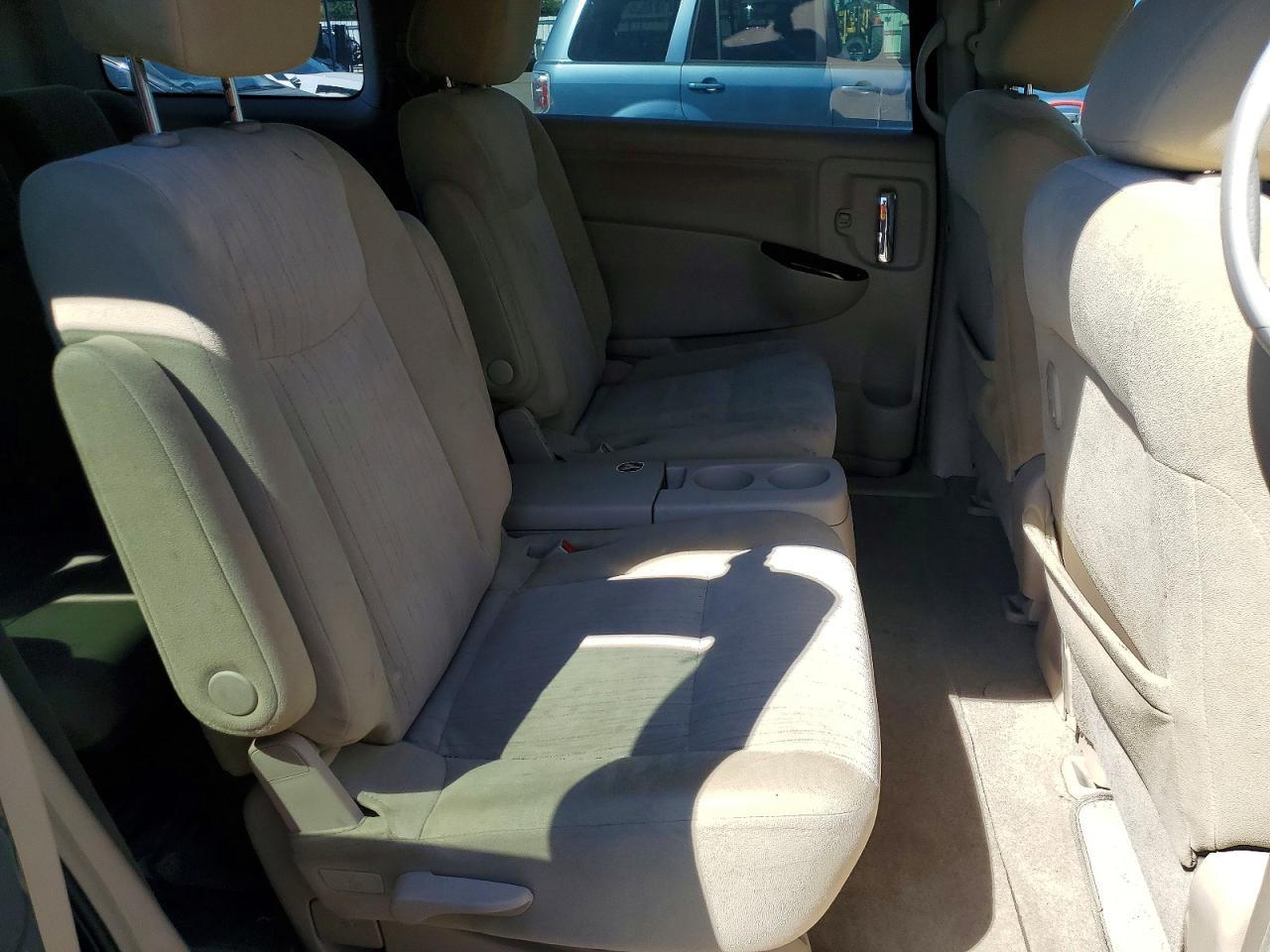 2012 NISSAN Quest