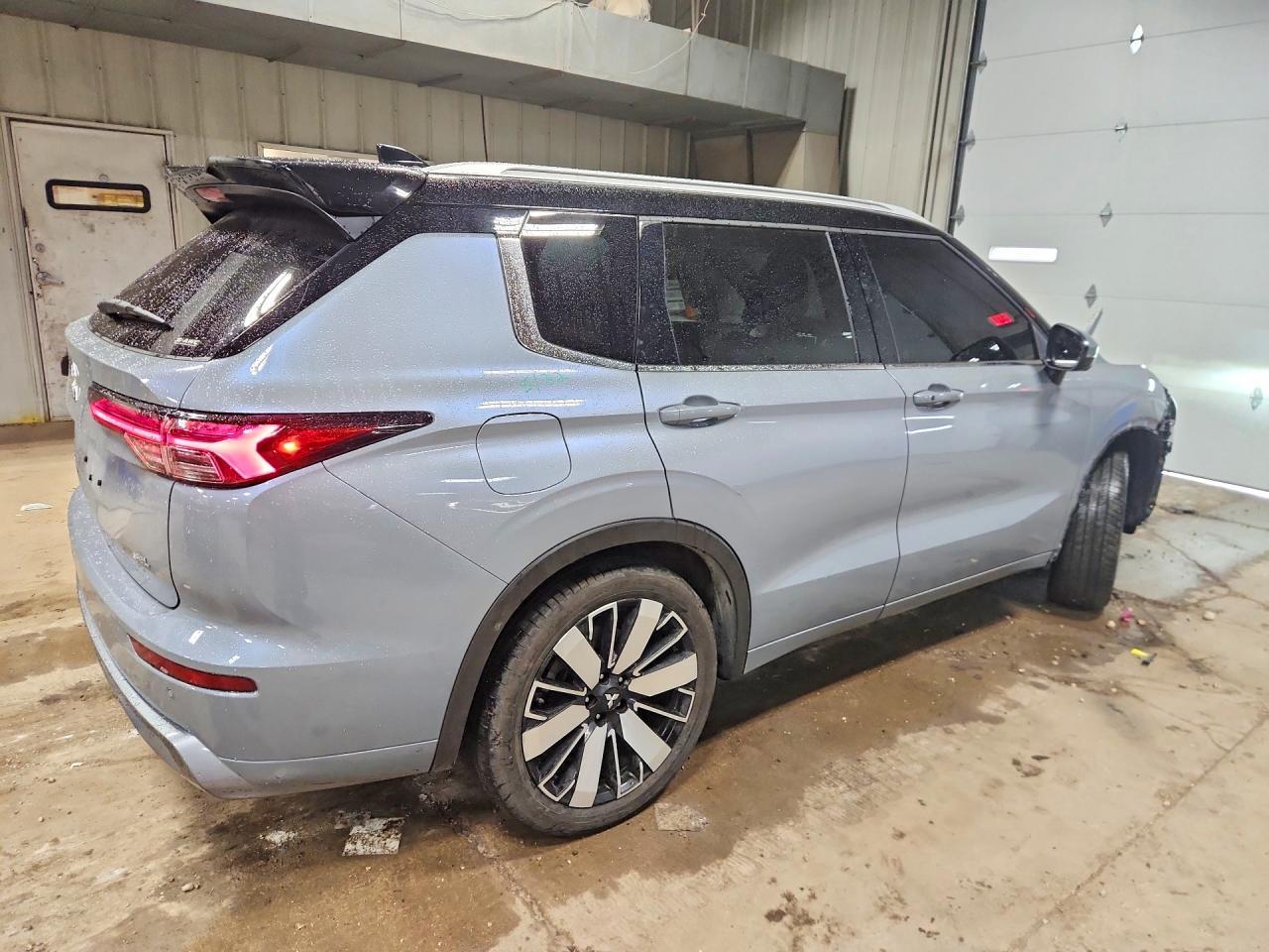 2025 MITSUBISHI outlander
