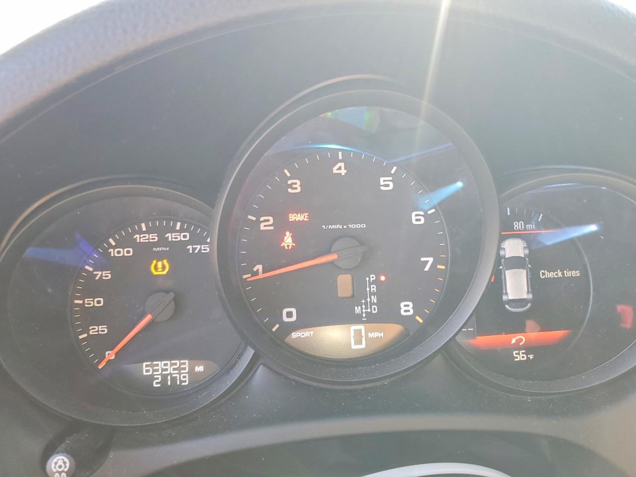 2018 PORSCHE Macan