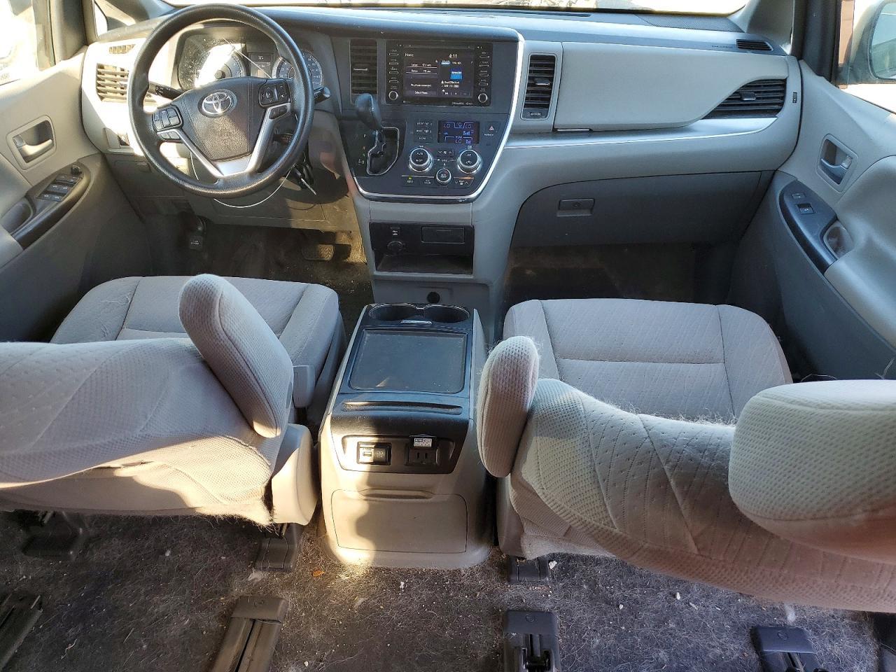 2018 TOYOTA SIENNA