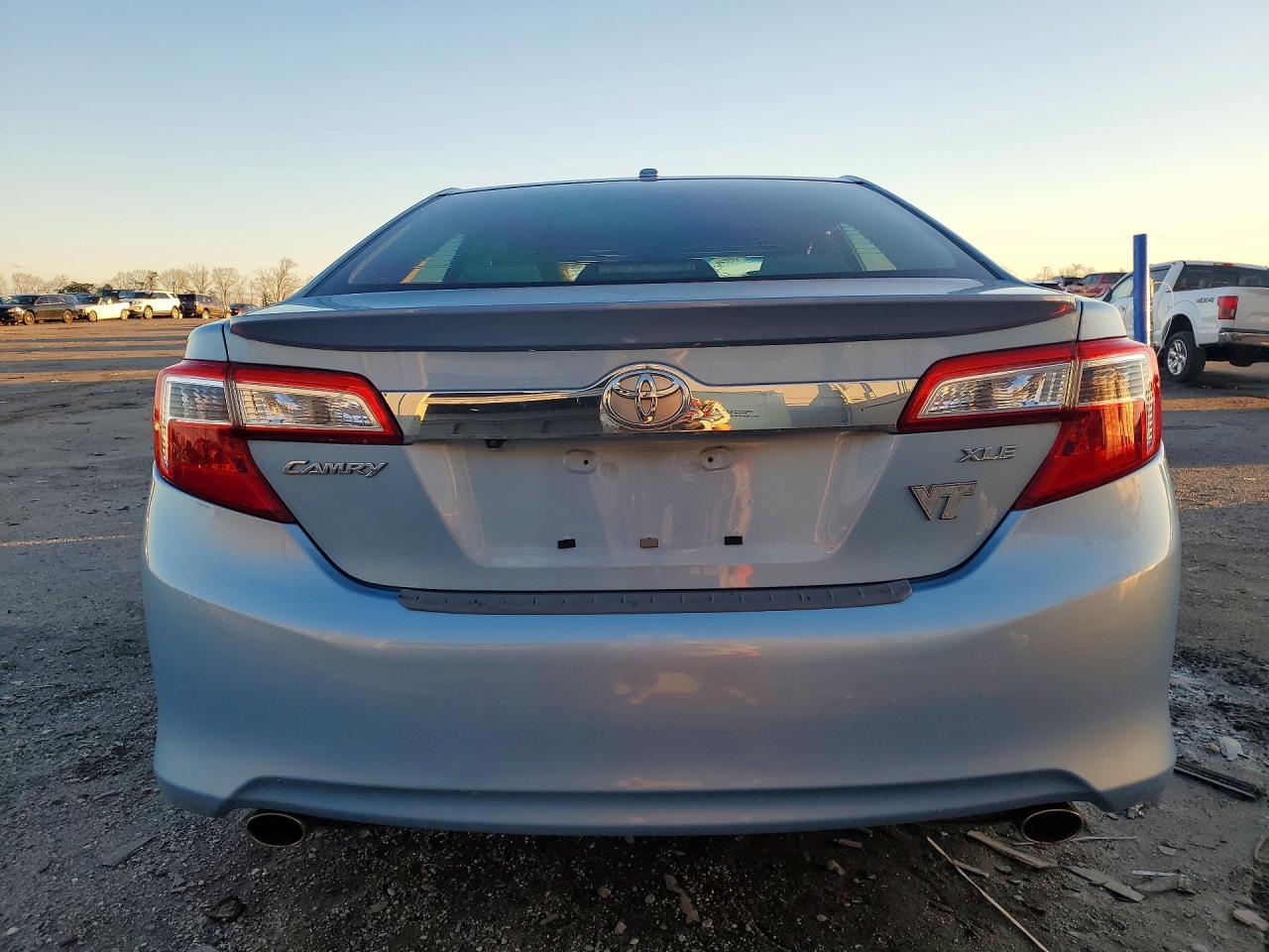 2012 TOYOTA CAMRY