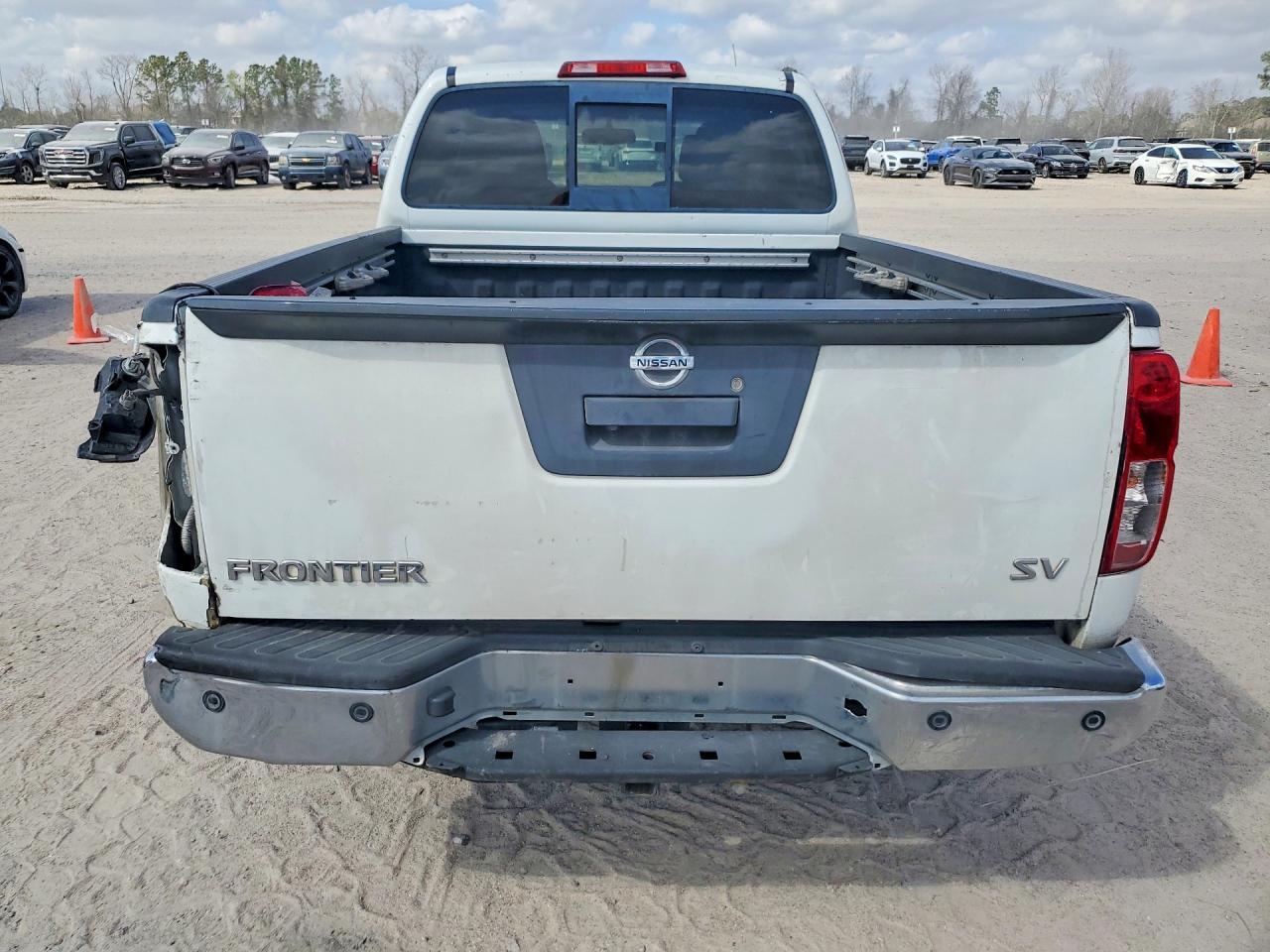 2016 NISSAN Frontier