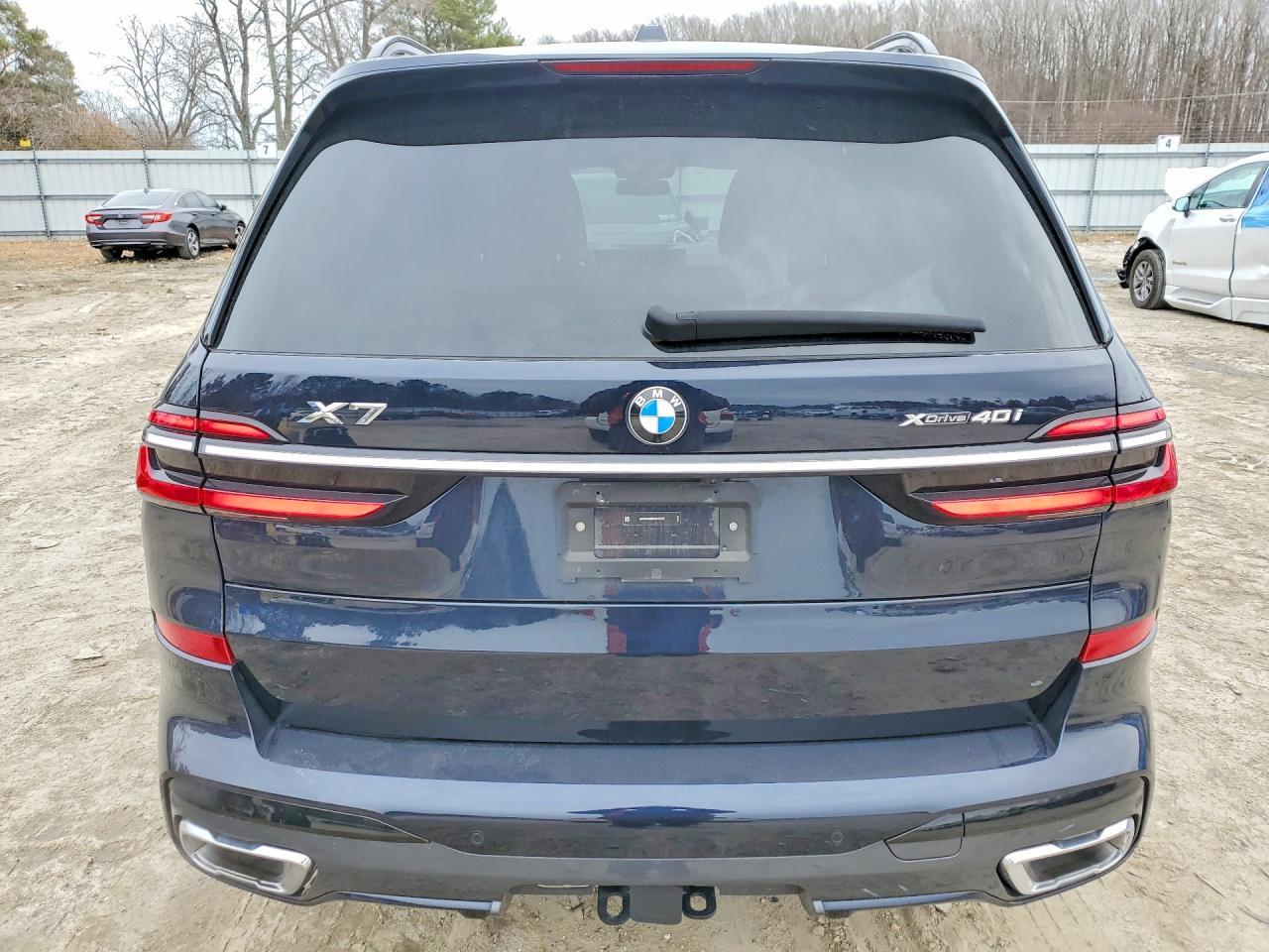 2025 BMW X7