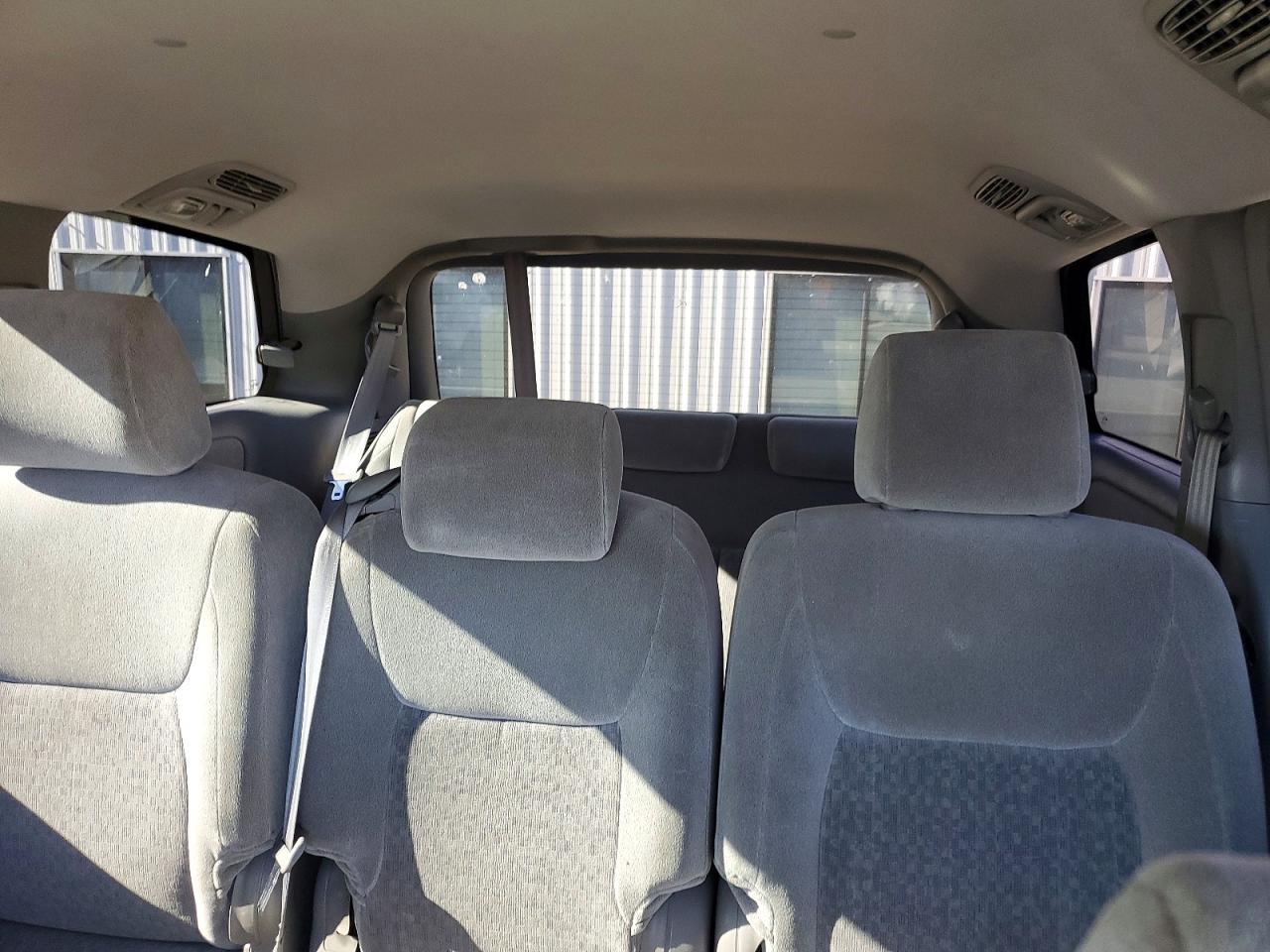 2005 TOYOTA SIENNA