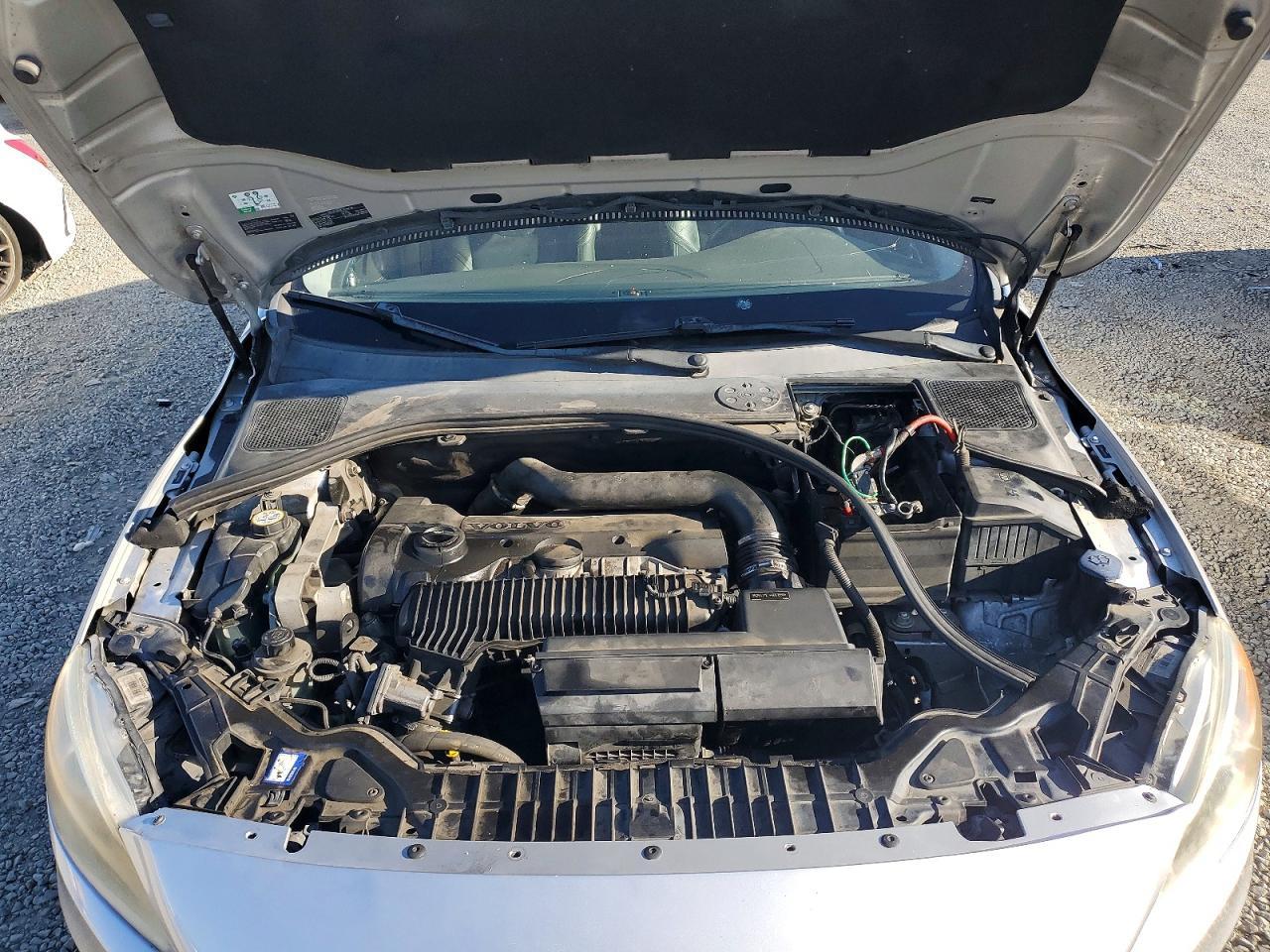 2014 VOLVO S60