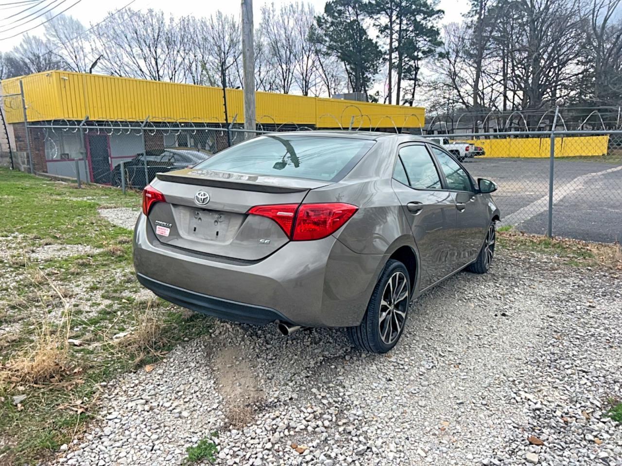 2017 TOYOTA COROLLA