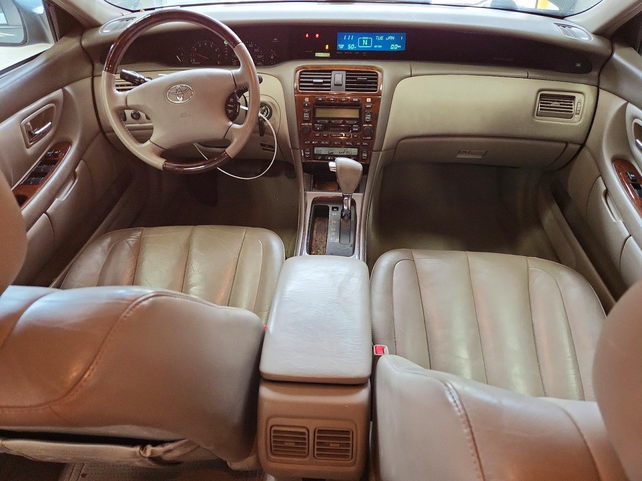 2004 TOYOTA Avalon