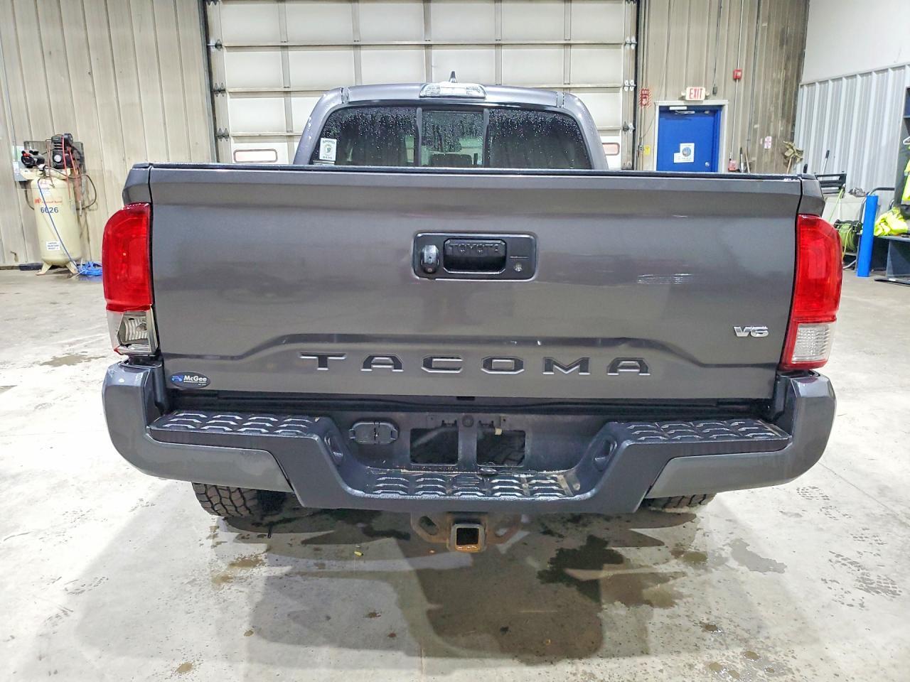 2016 TOYOTA TACOMA