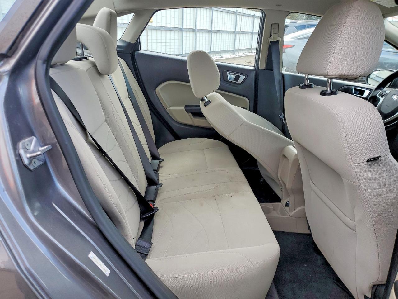 2014 FORD Fiesta