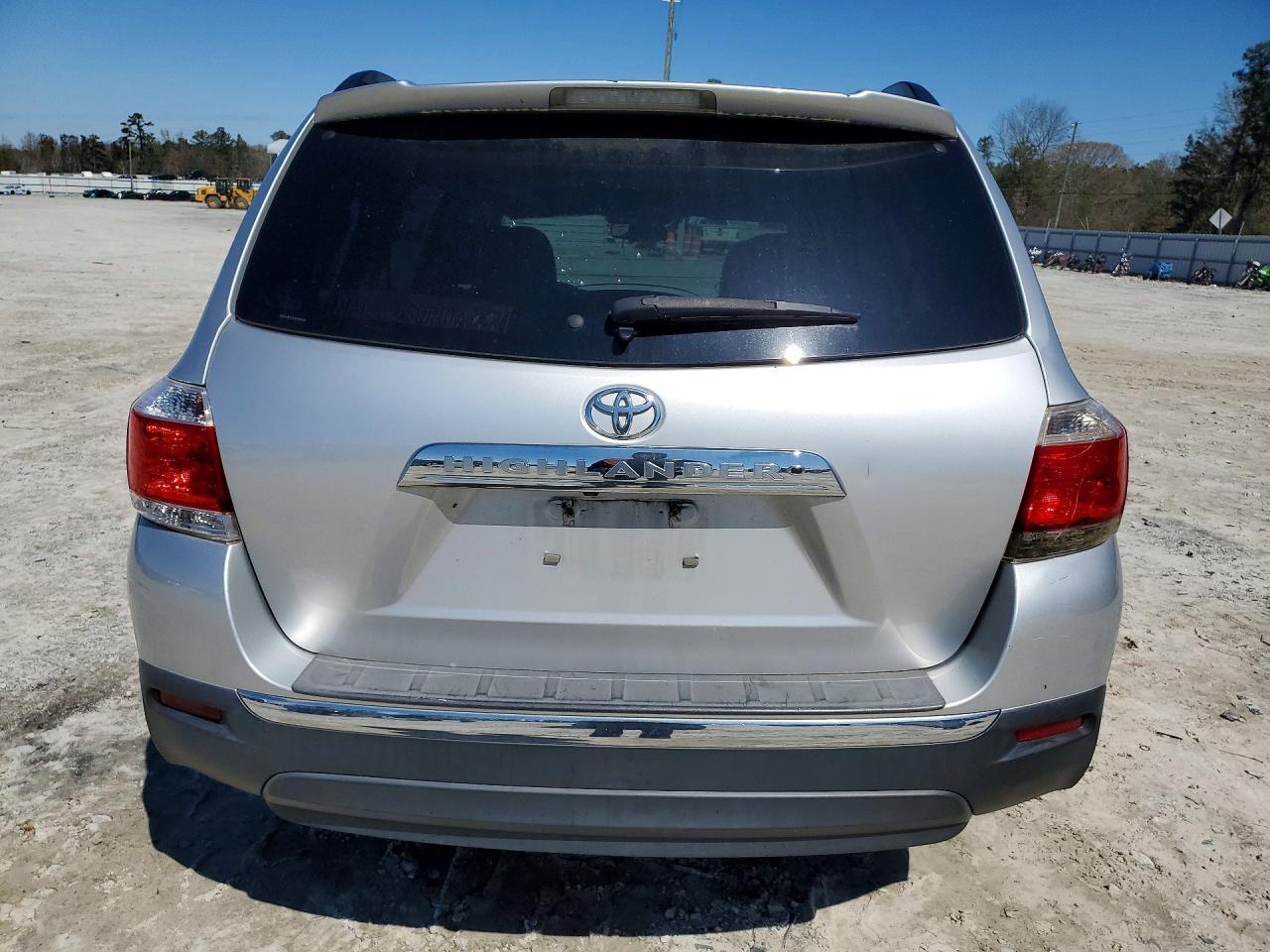 2013 TOYOTA HIGHLANDER