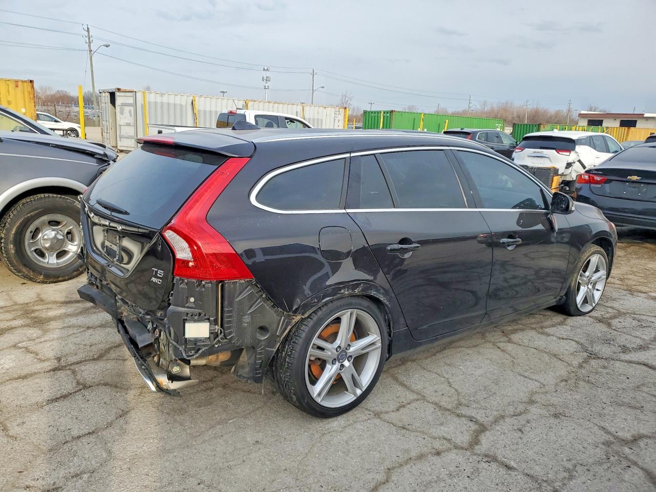 2016 VOLVO V60