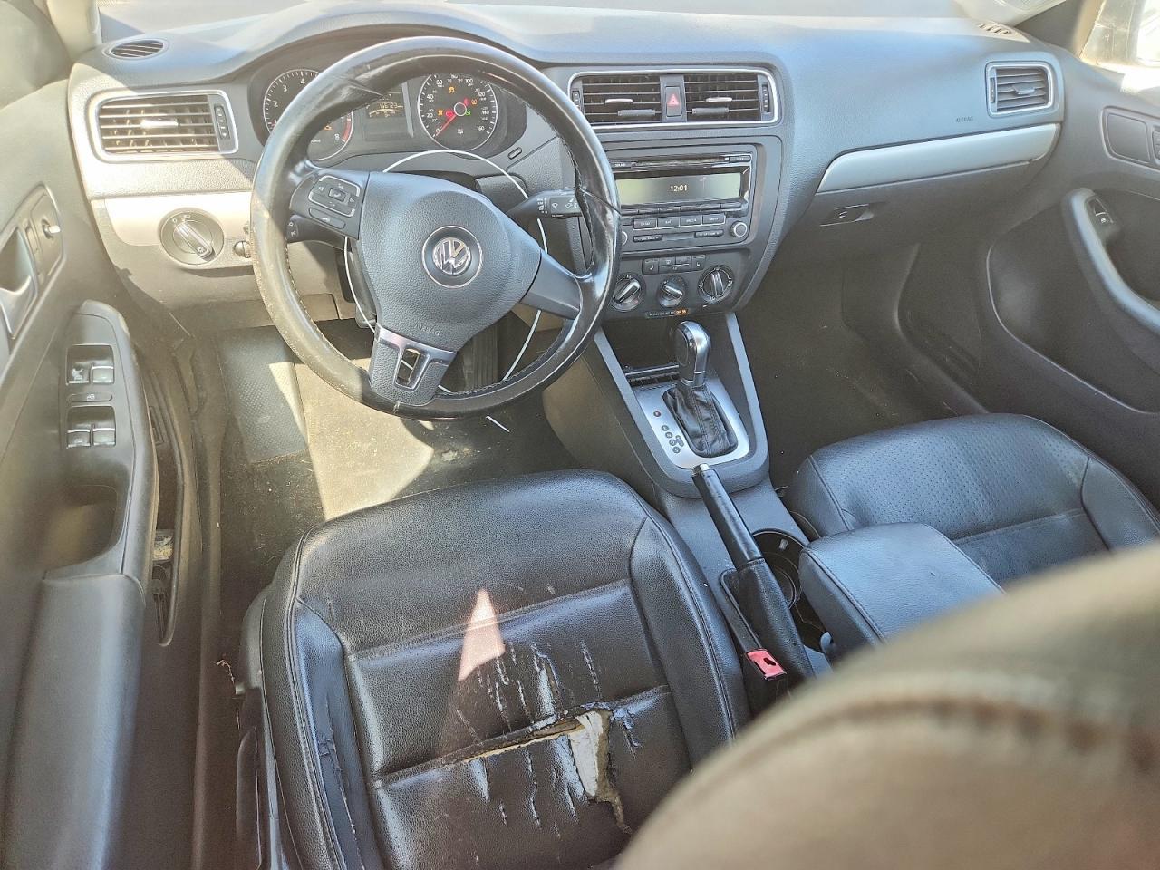 2014 VOLKSWAGEN JETTA