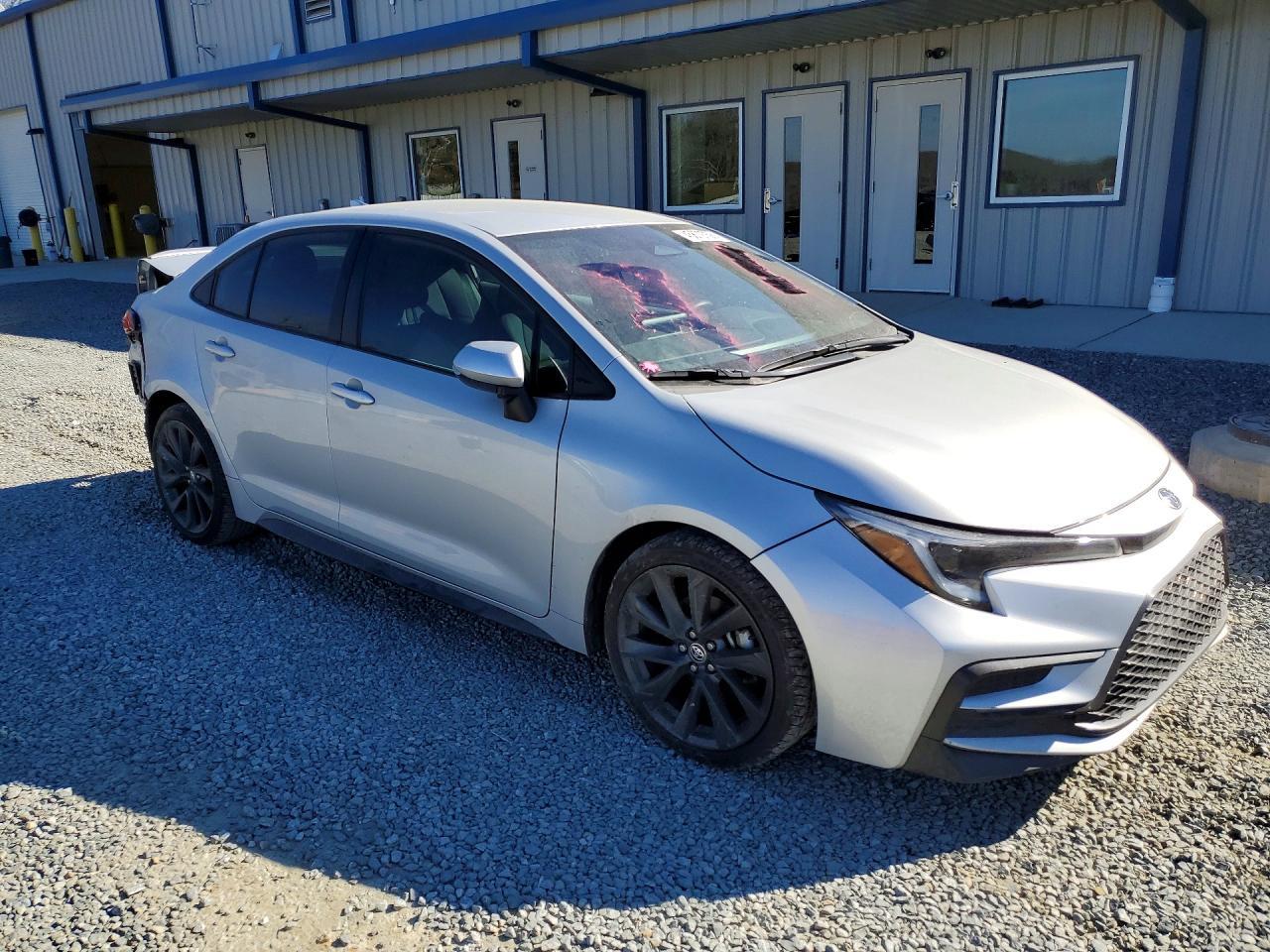 2024 TOYOTA COROLLA