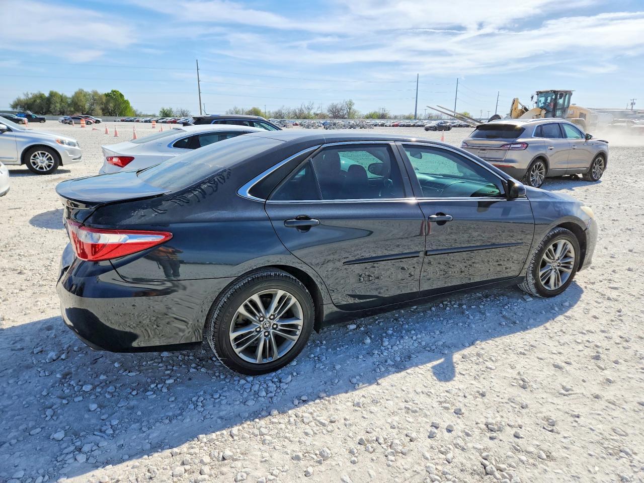 2017 TOYOTA CAMRY