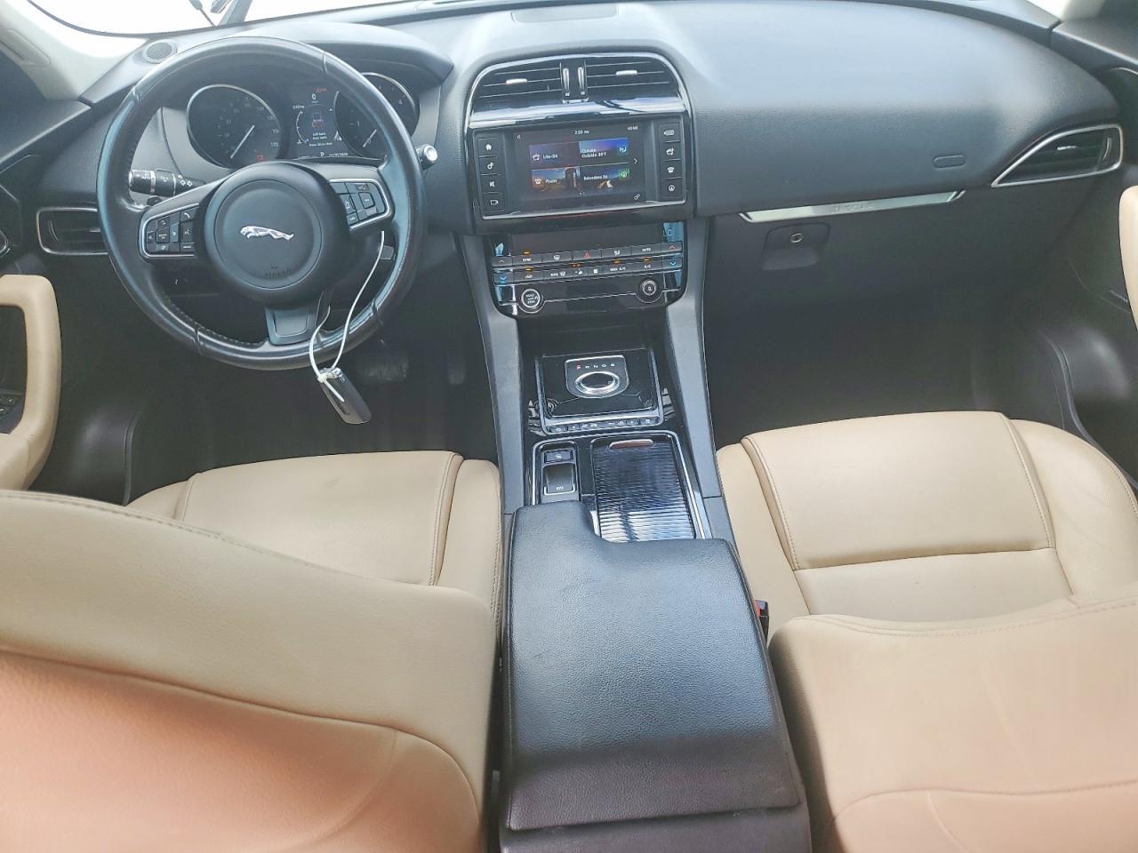 2018 JAGUAR F-Pace