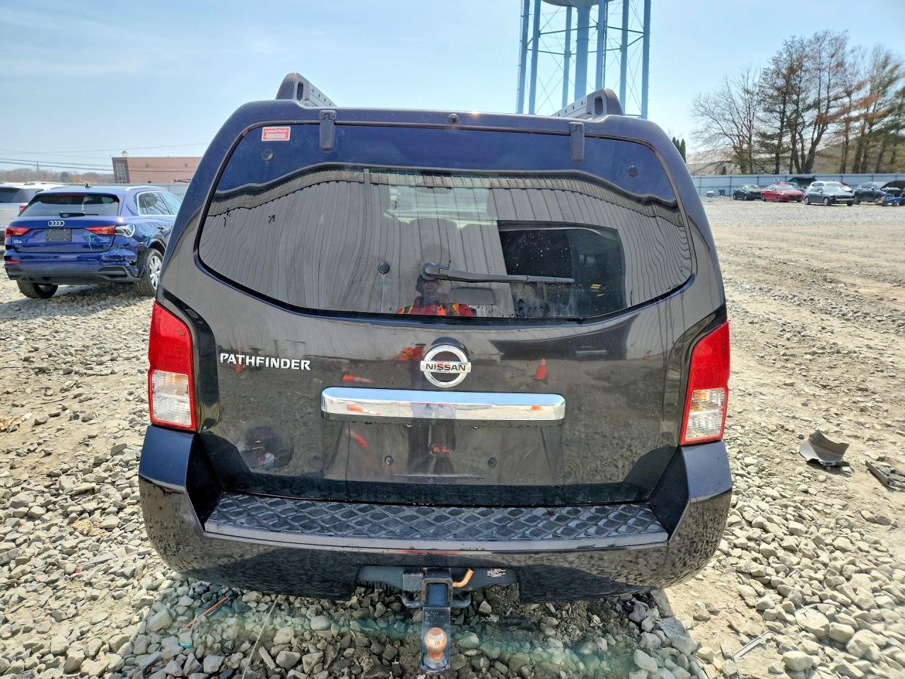 2012 NISSAN PATHFINDER