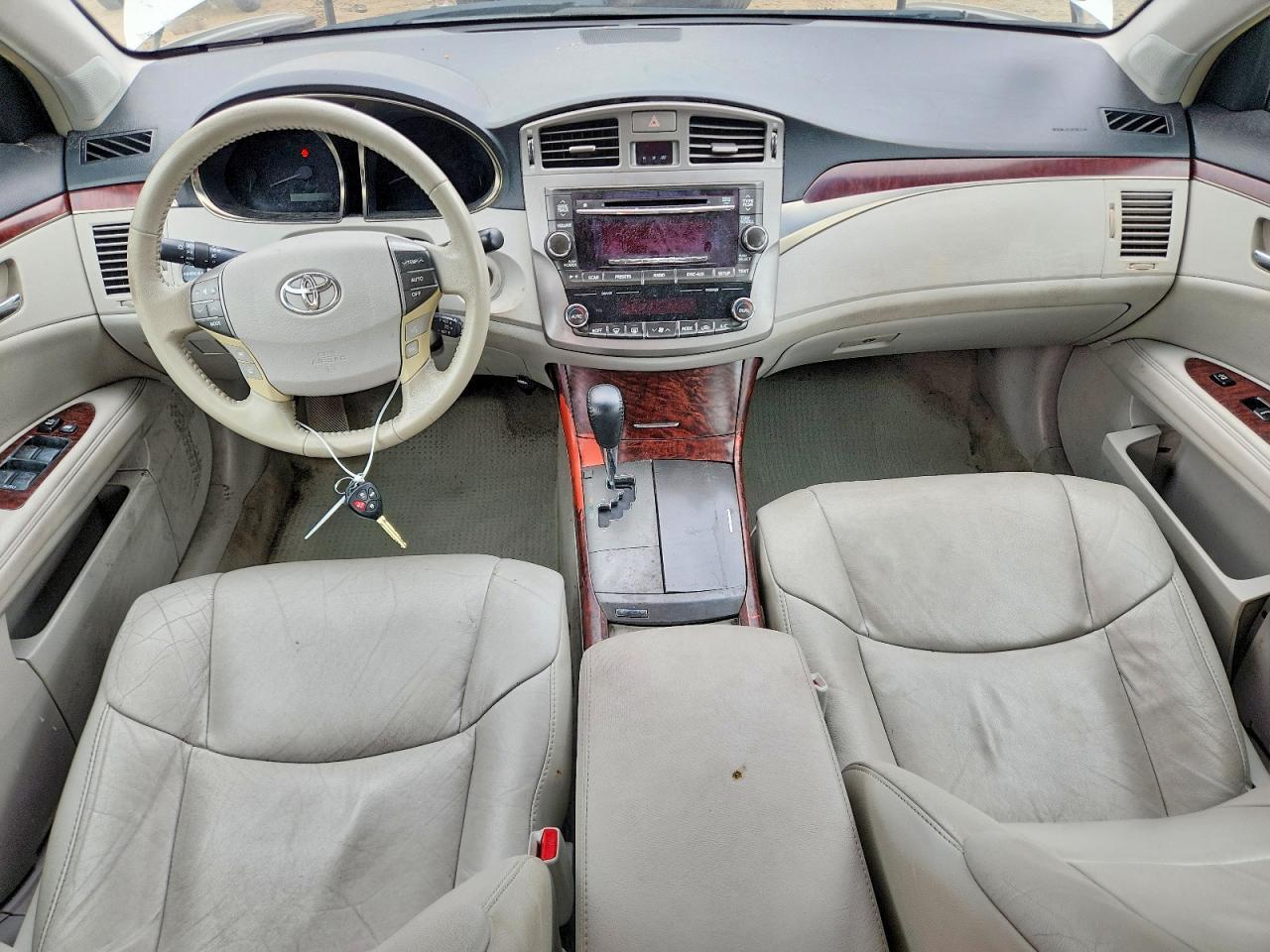 2011 TOYOTA Avalon