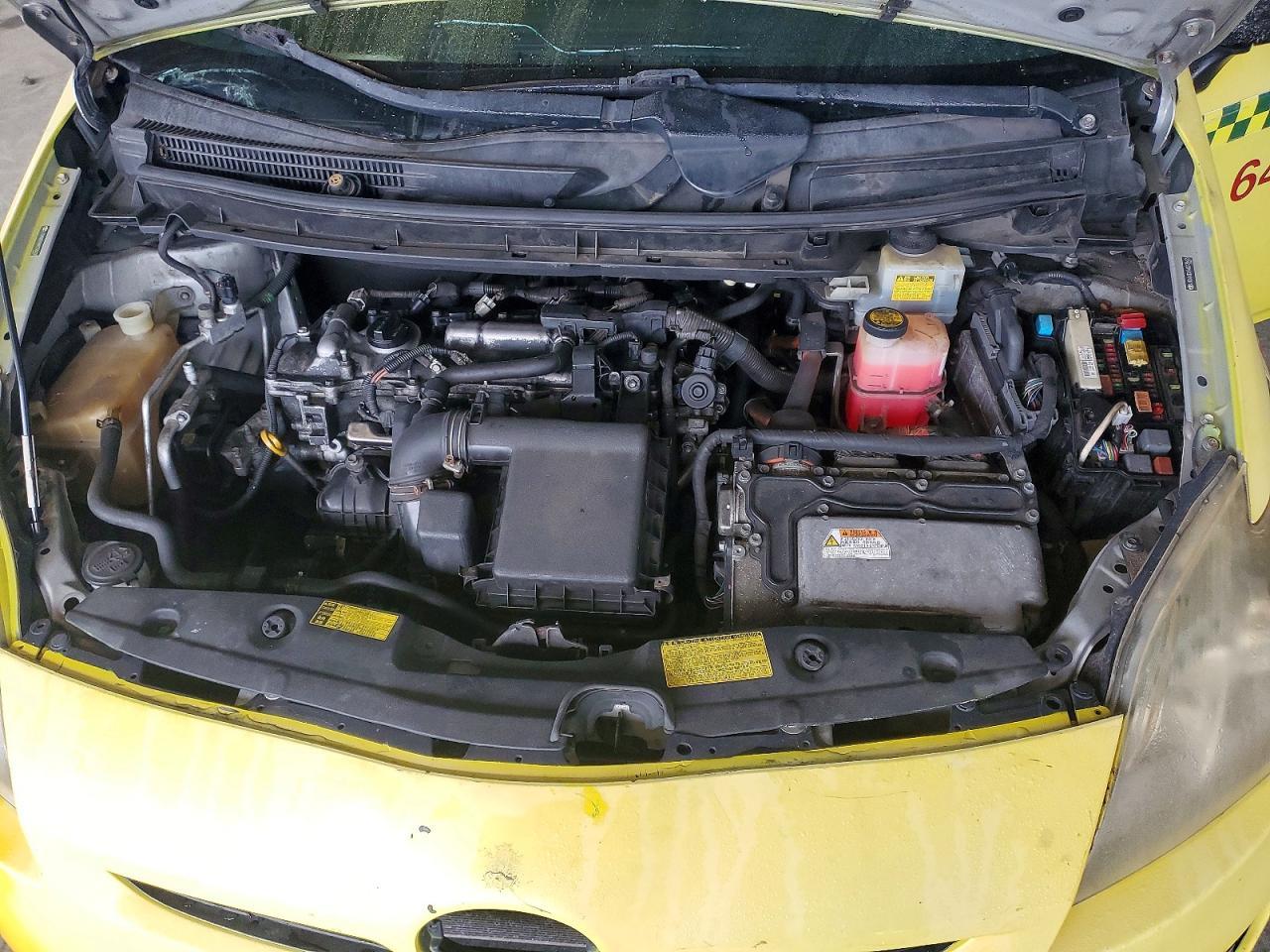 2011 TOYOTA PRIUS