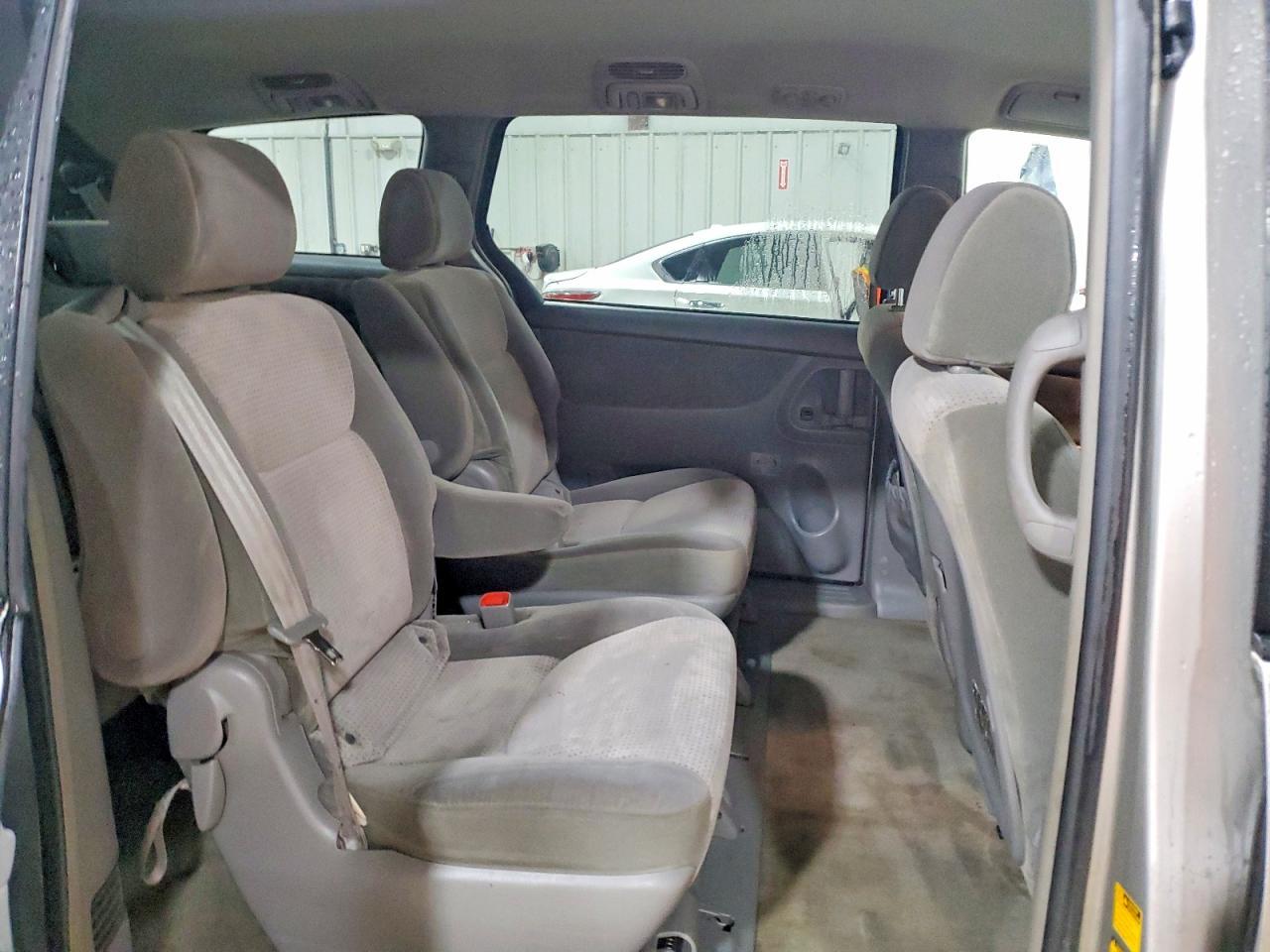 2008 TOYOTA SIENNA