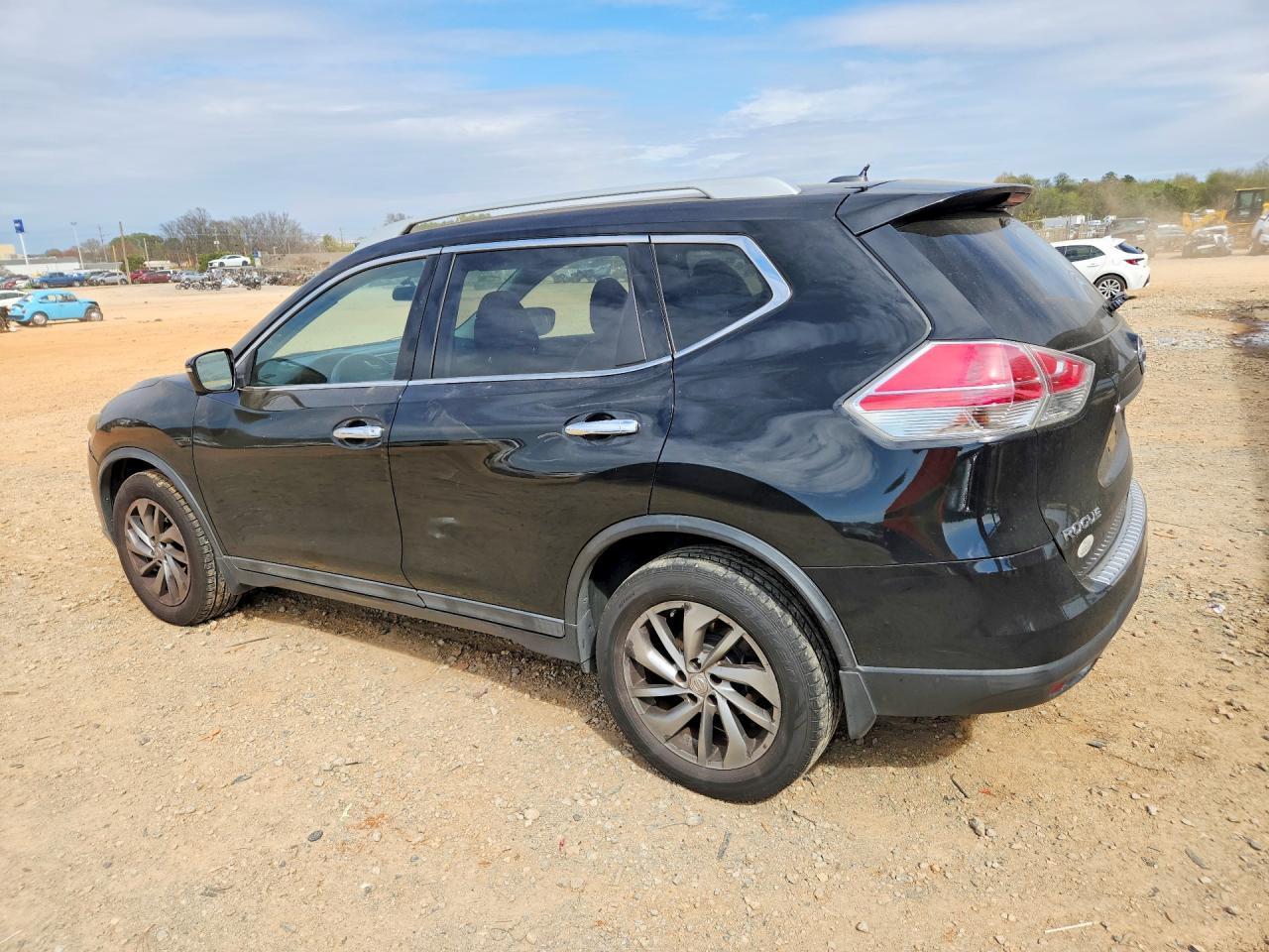 2014 NISSAN ROGUE