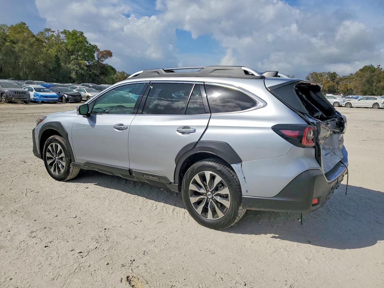 2025 SUBARU Outback