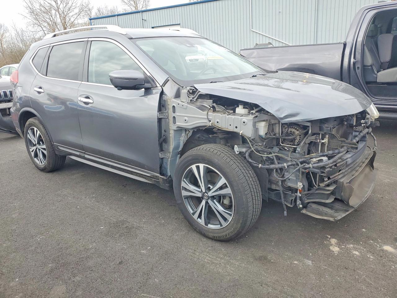 2018 NISSAN ROGUE