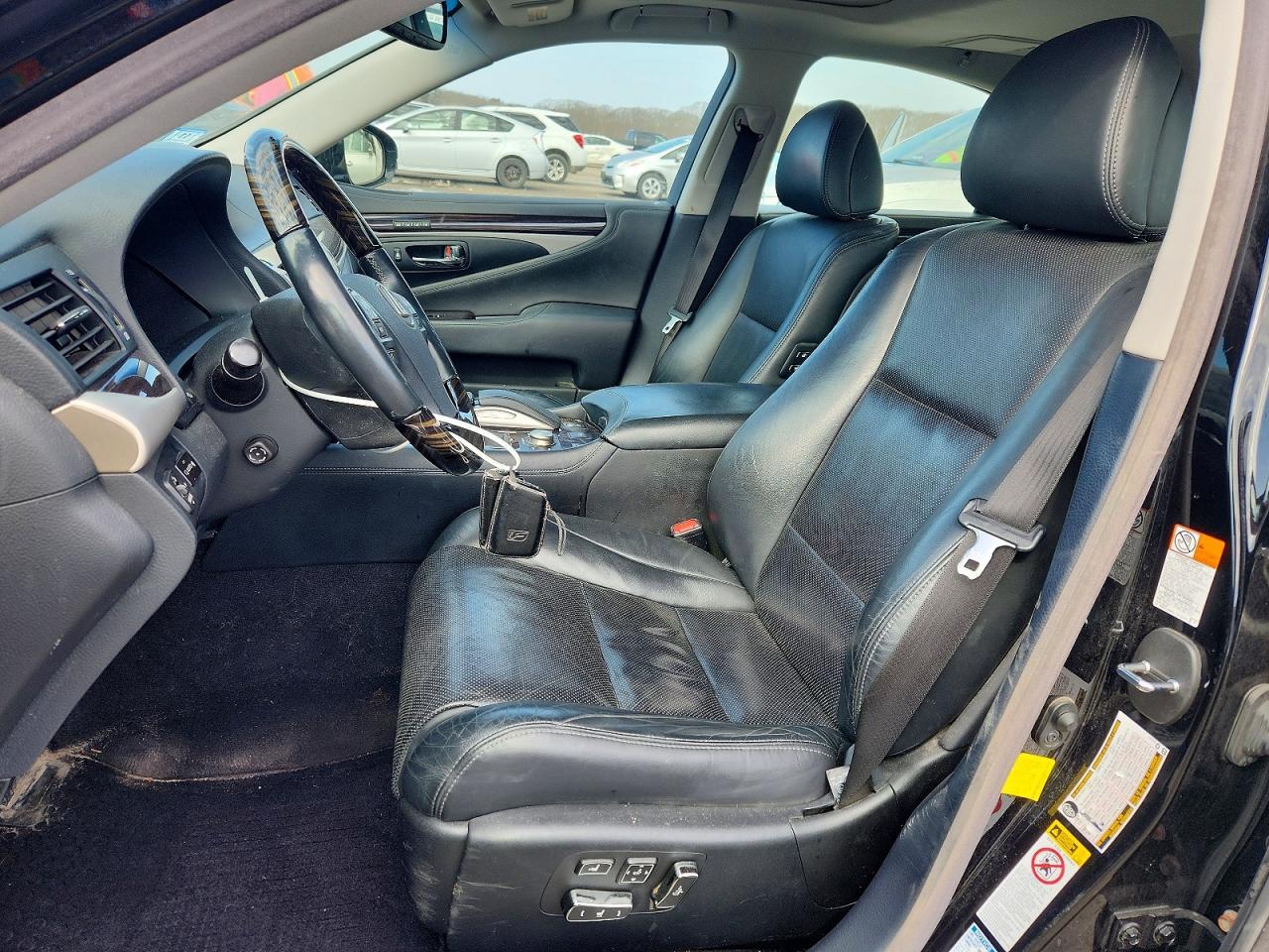 2016 LEXUS LS 460