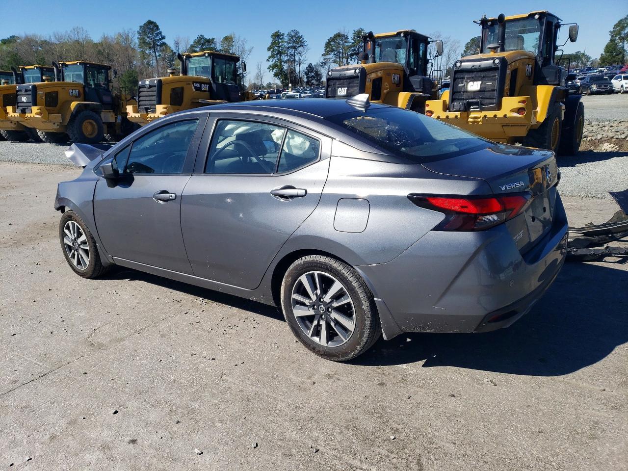 2022 NISSAN VERSA