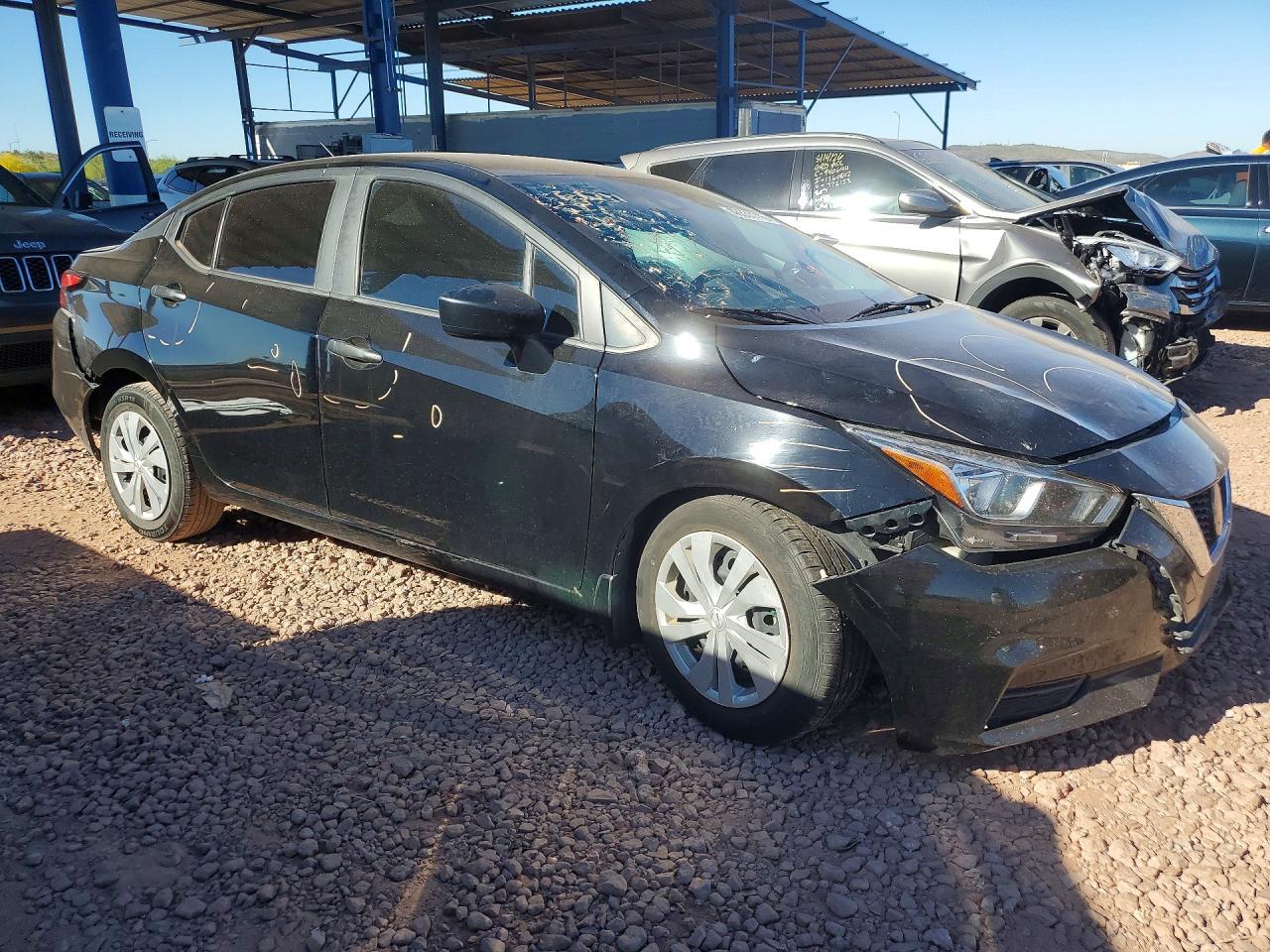 2020 NISSAN VERSA