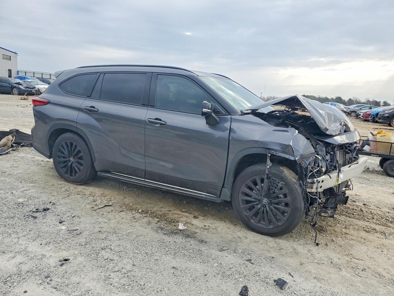 2023 TOYOTA HIGHLANDER