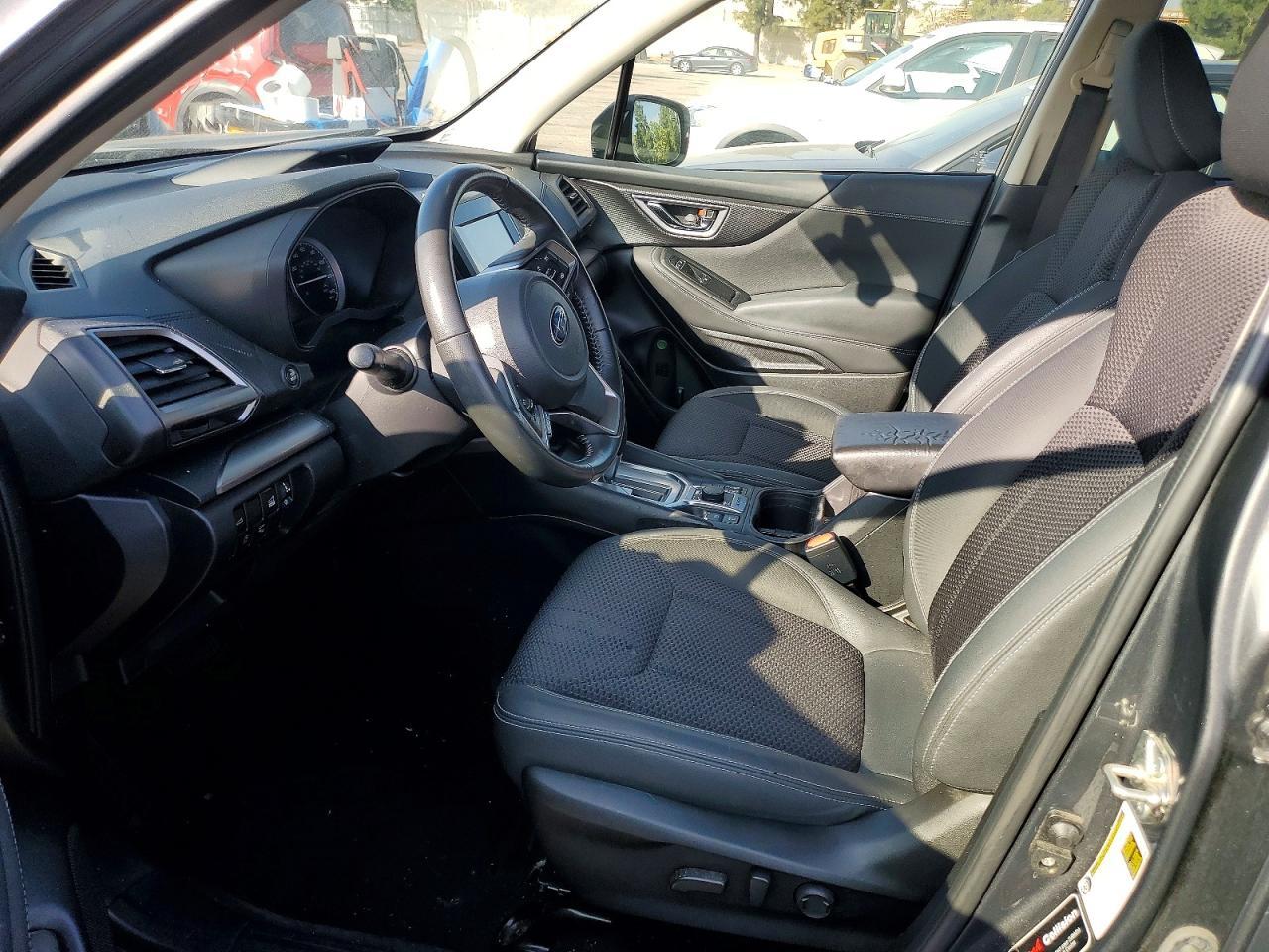 2020 SUBARU FORESTER