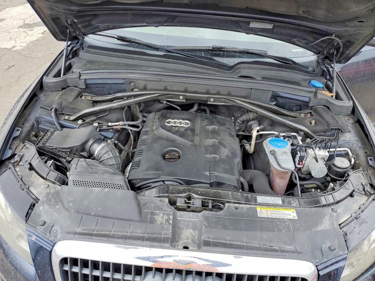 2011 AUDI Q5