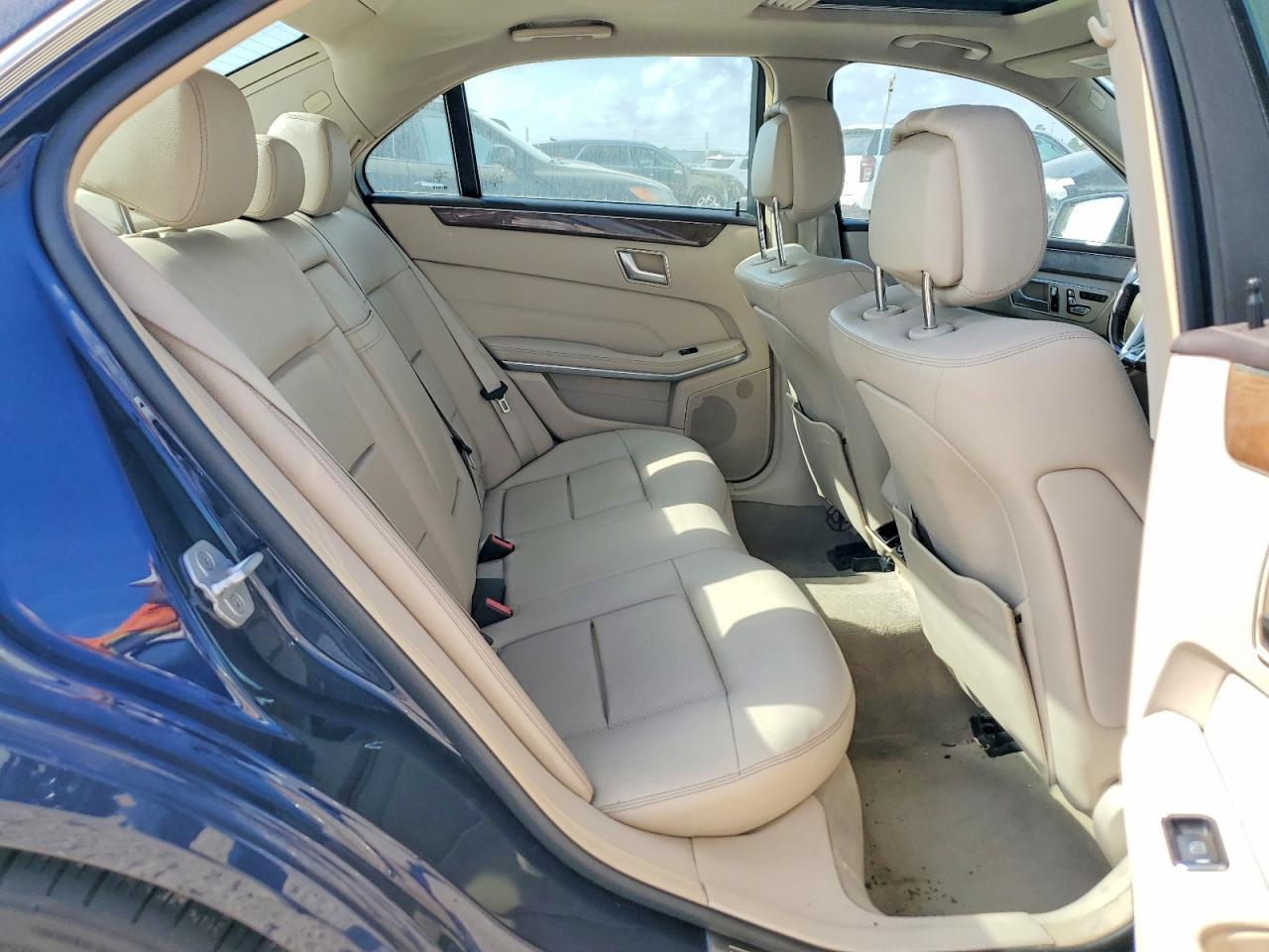 2014 MERCEDES-BENZ E-Class