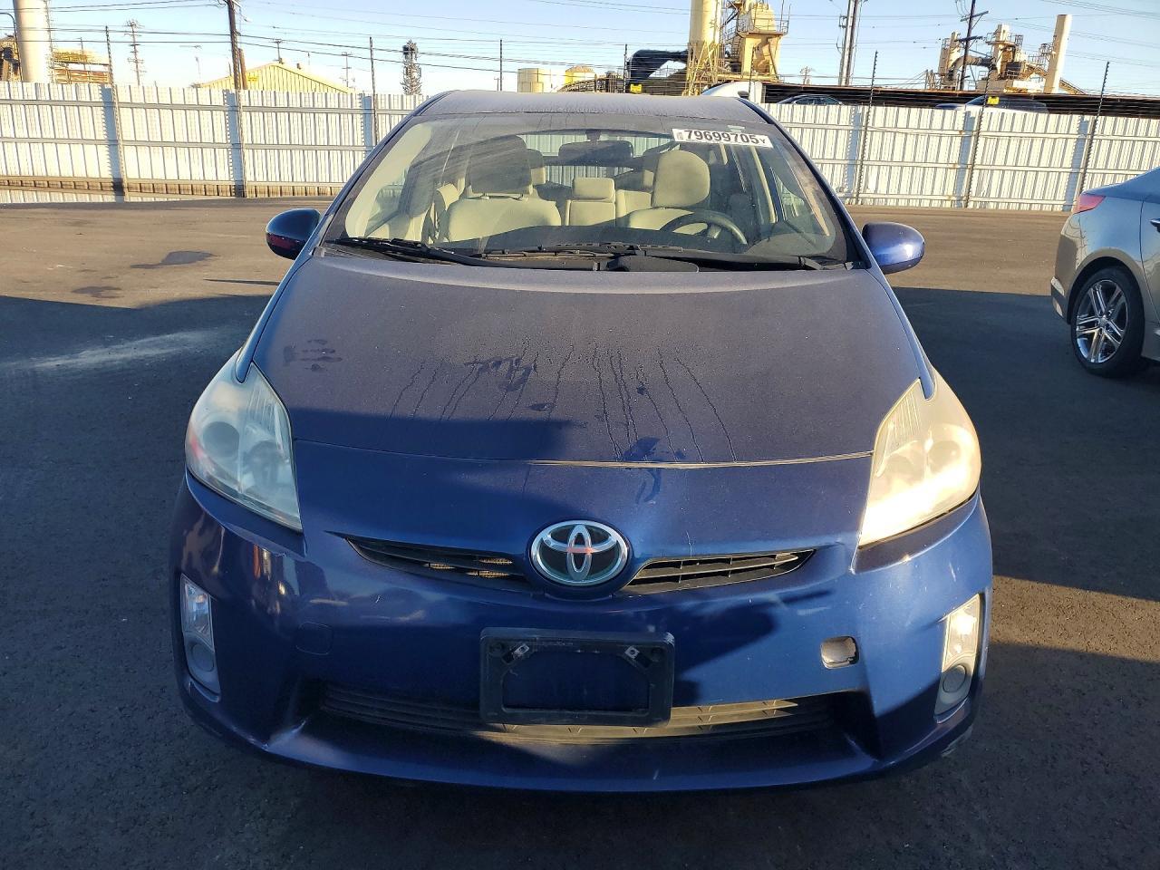 2011 TOYOTA PRIUS