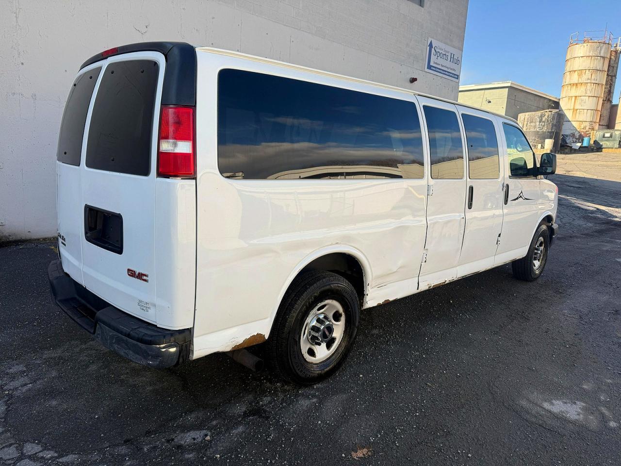2015 GMC Savana