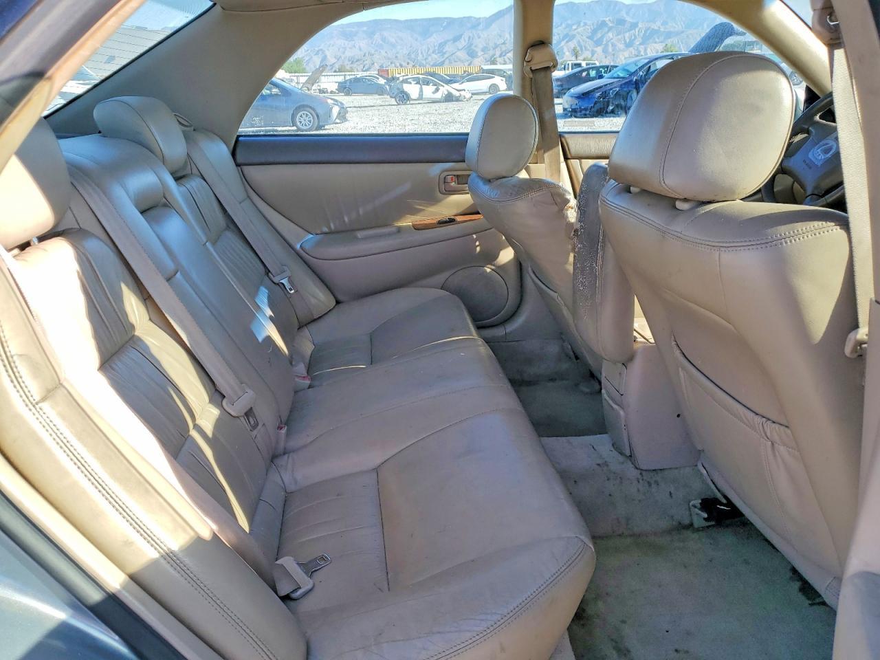 2000 LEXUS Es 300
