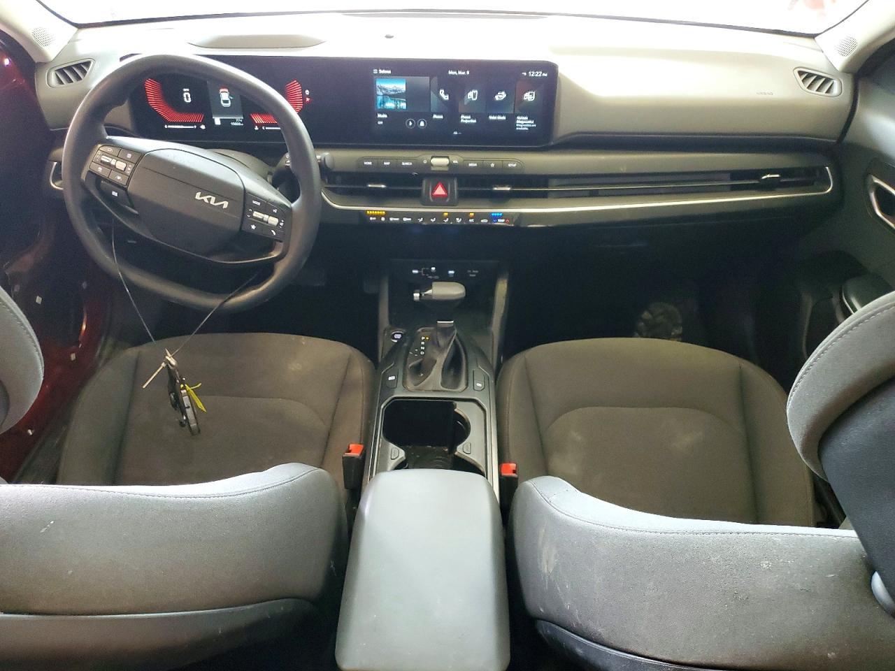2025 KIA K4