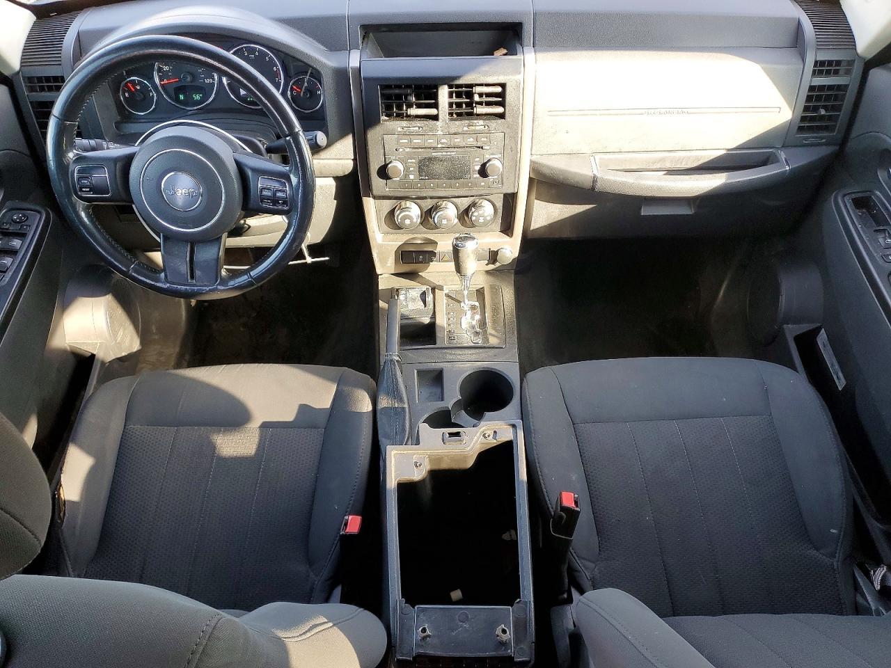 2012 JEEP Liberty