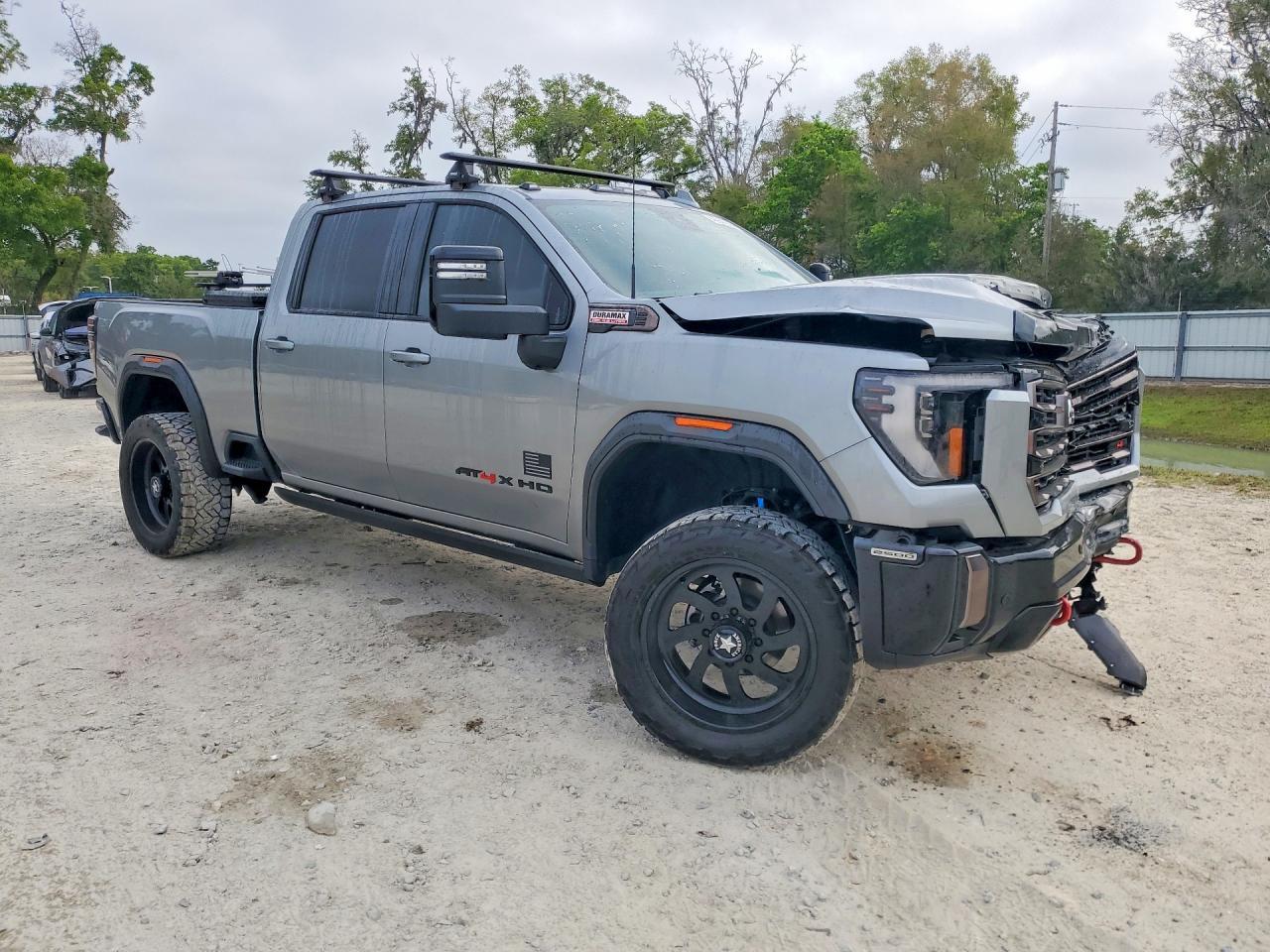 2024 GMC Sierra
