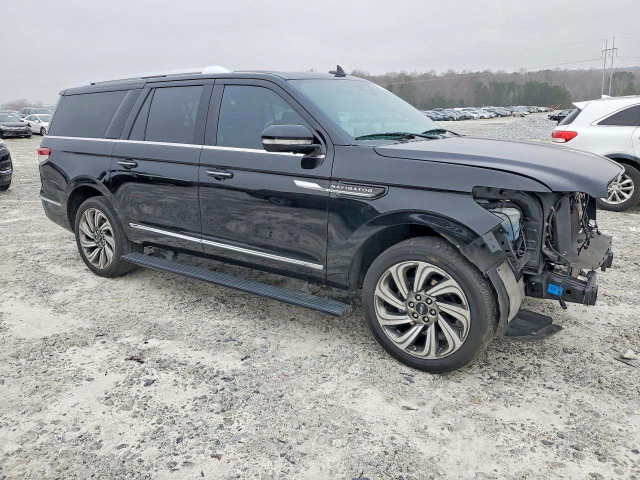 2022 LINCOLN Navigator