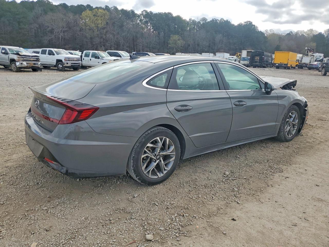 2022 HYUNDAI SONATA