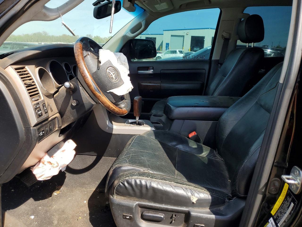 2011 TOYOTA TUNDRA