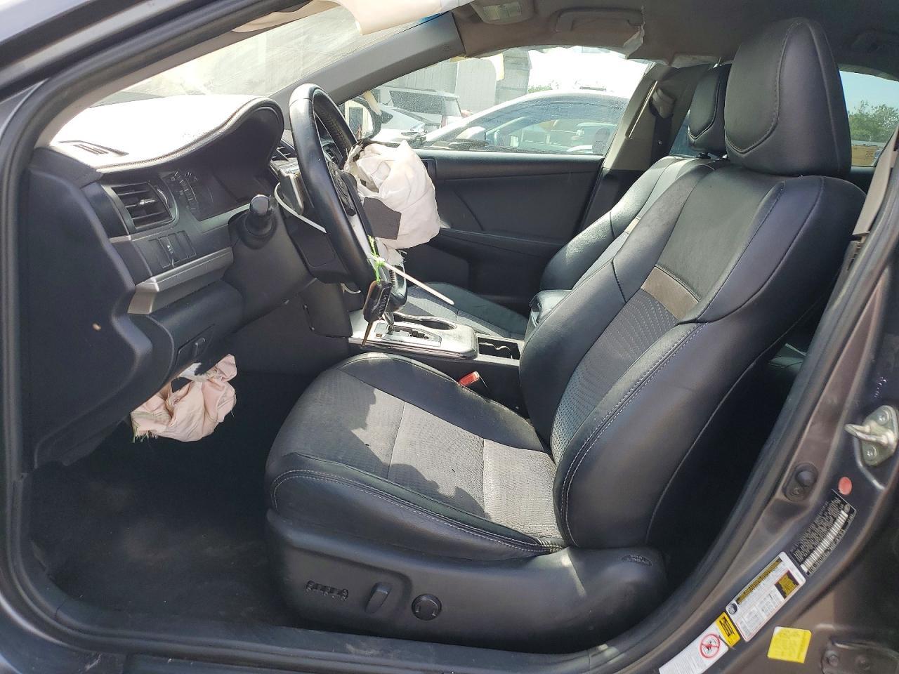 2014 TOYOTA CAMRY