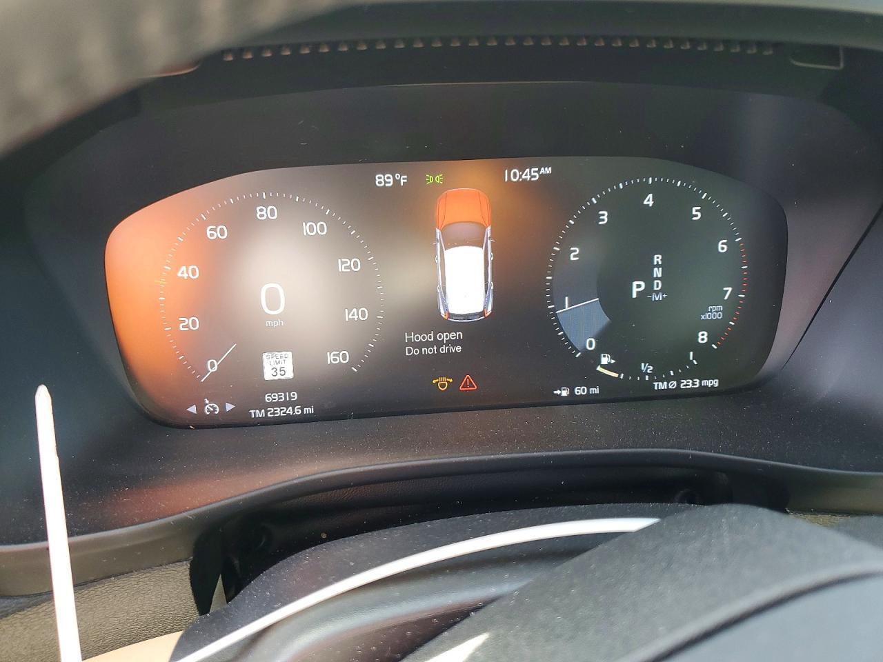 2020 VOLVO XC40