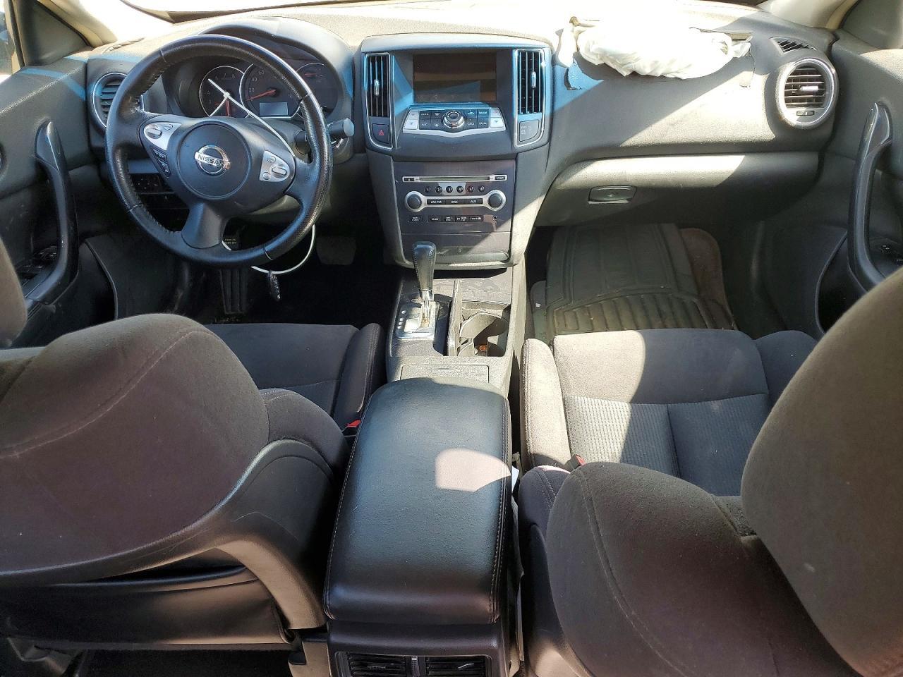 2012 NISSAN Maxima
