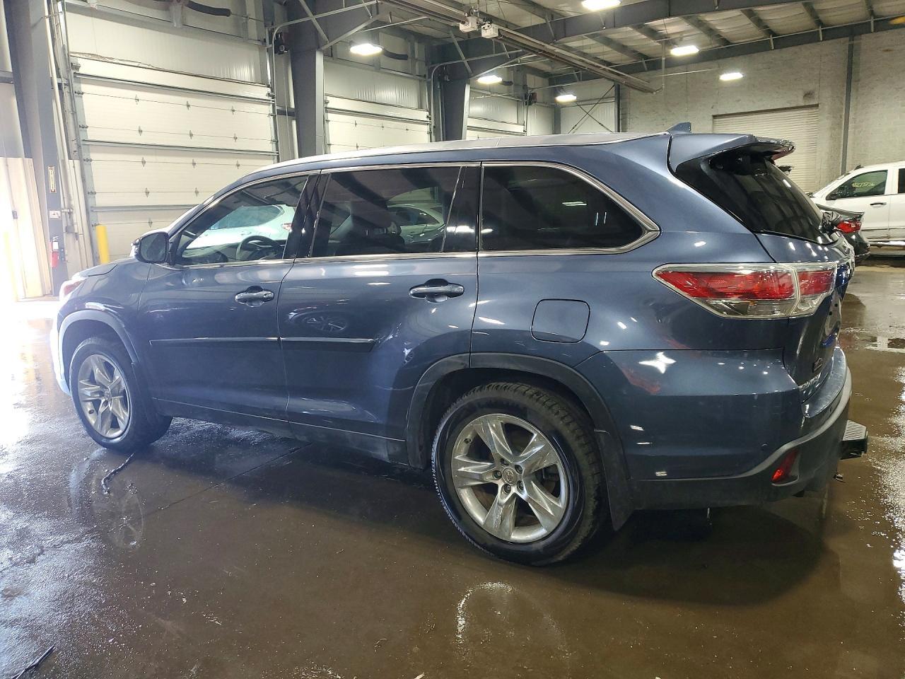 2015 TOYOTA HIGHLANDER