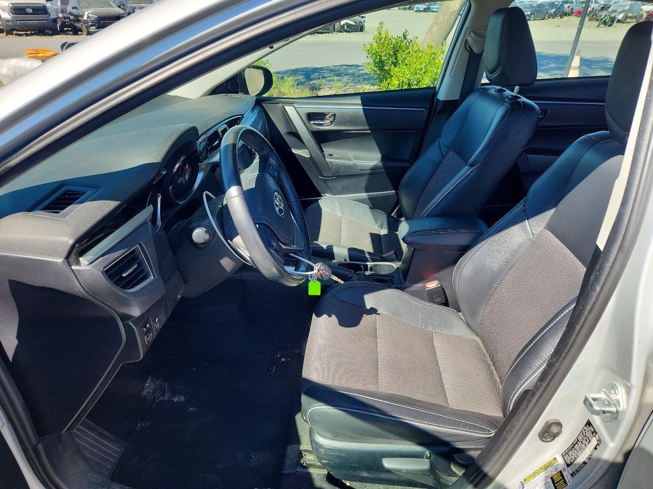 2015 TOYOTA COROLLA