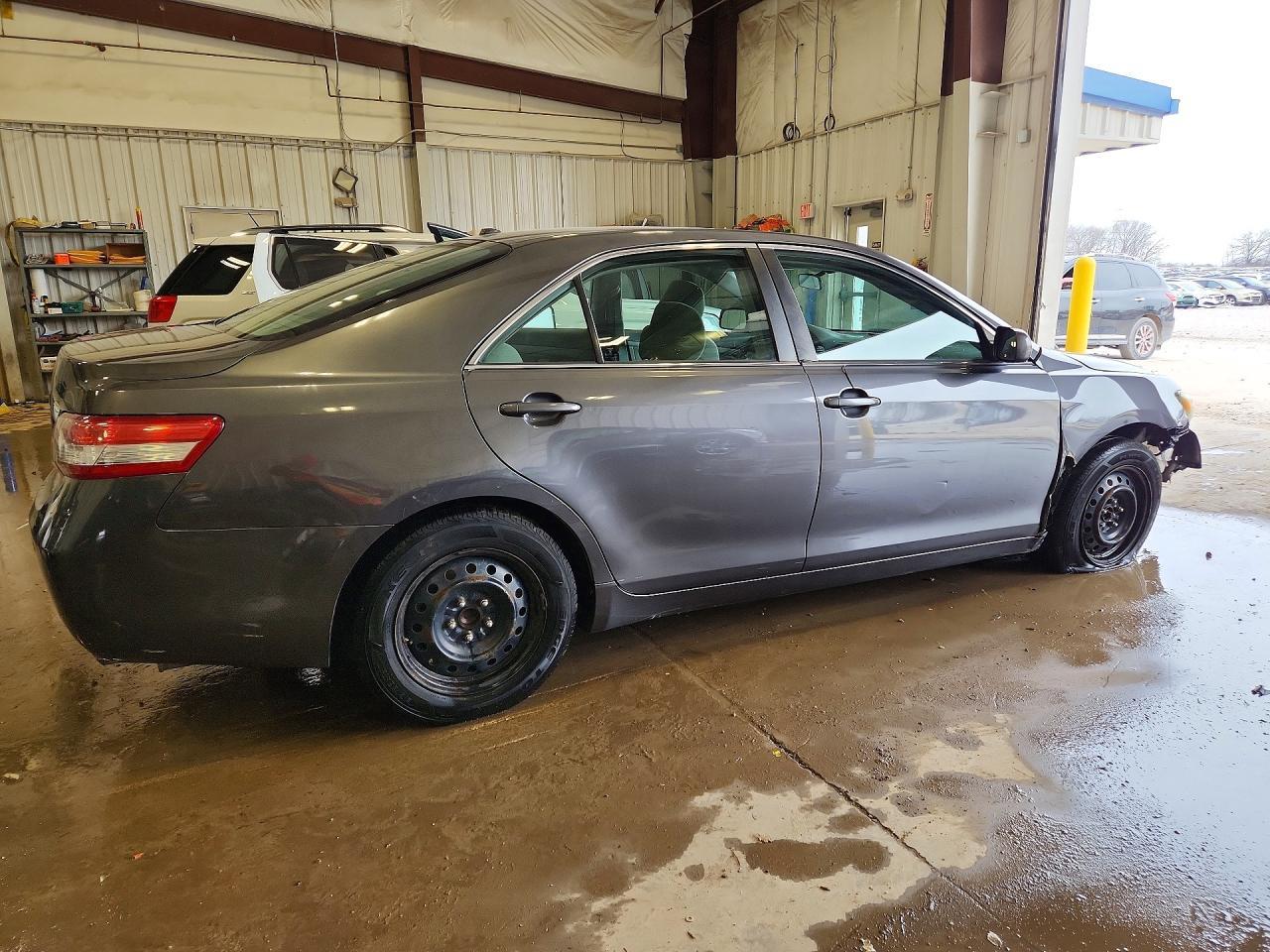 2010 TOYOTA CAMRY