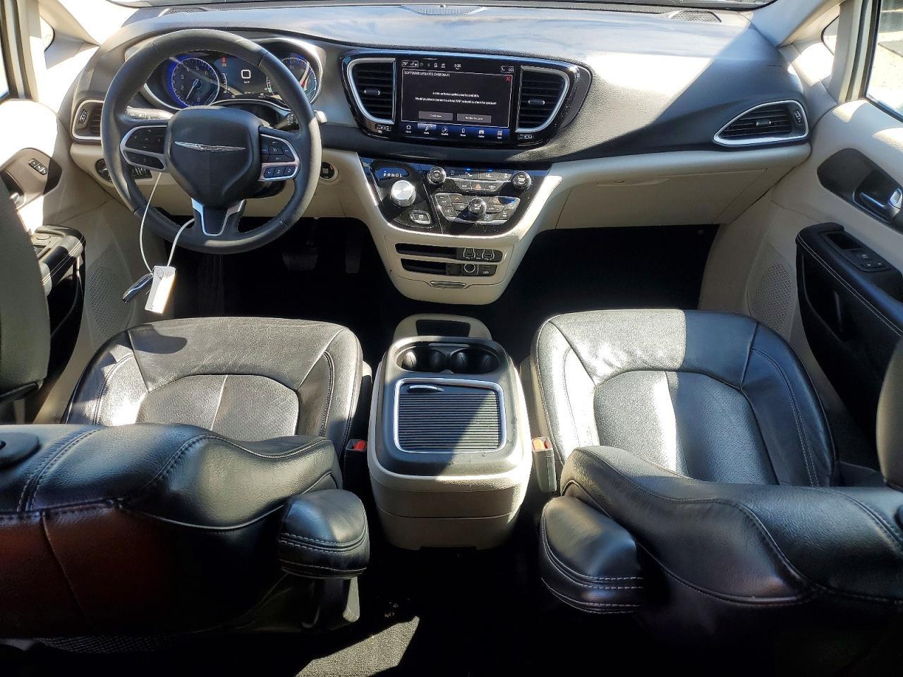 2022 CHRYSLER Pacifica